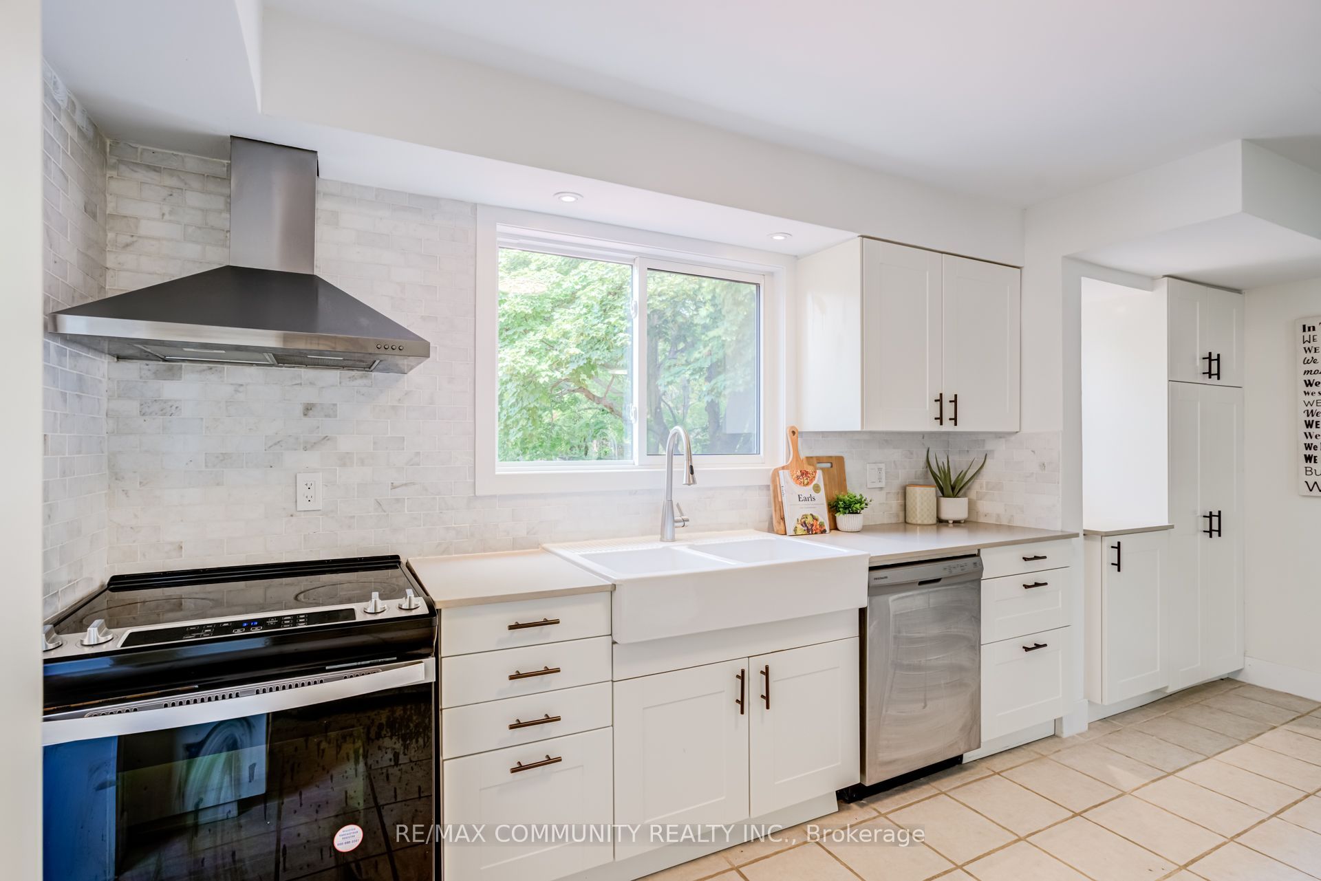 90 Euclid Avenue Property Photo 16