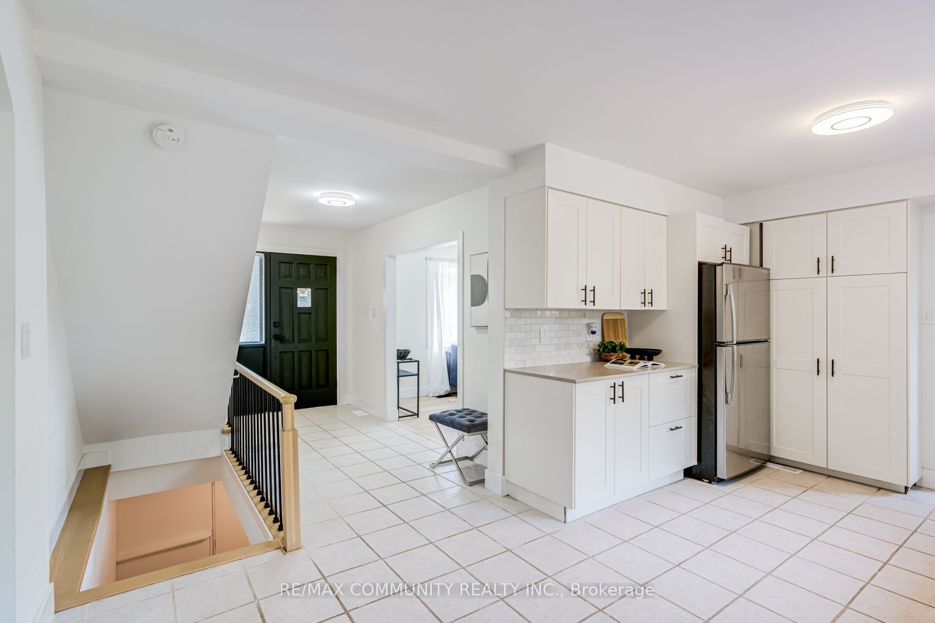 90 Euclid Avenue Property Photo 17