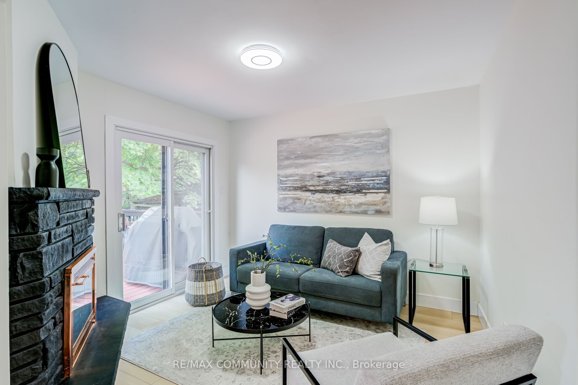 90 Euclid Avenue Property Photo 19