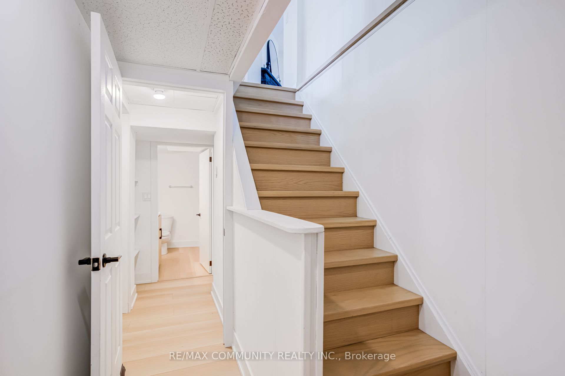 90 Euclid Avenue Property Photo 31
