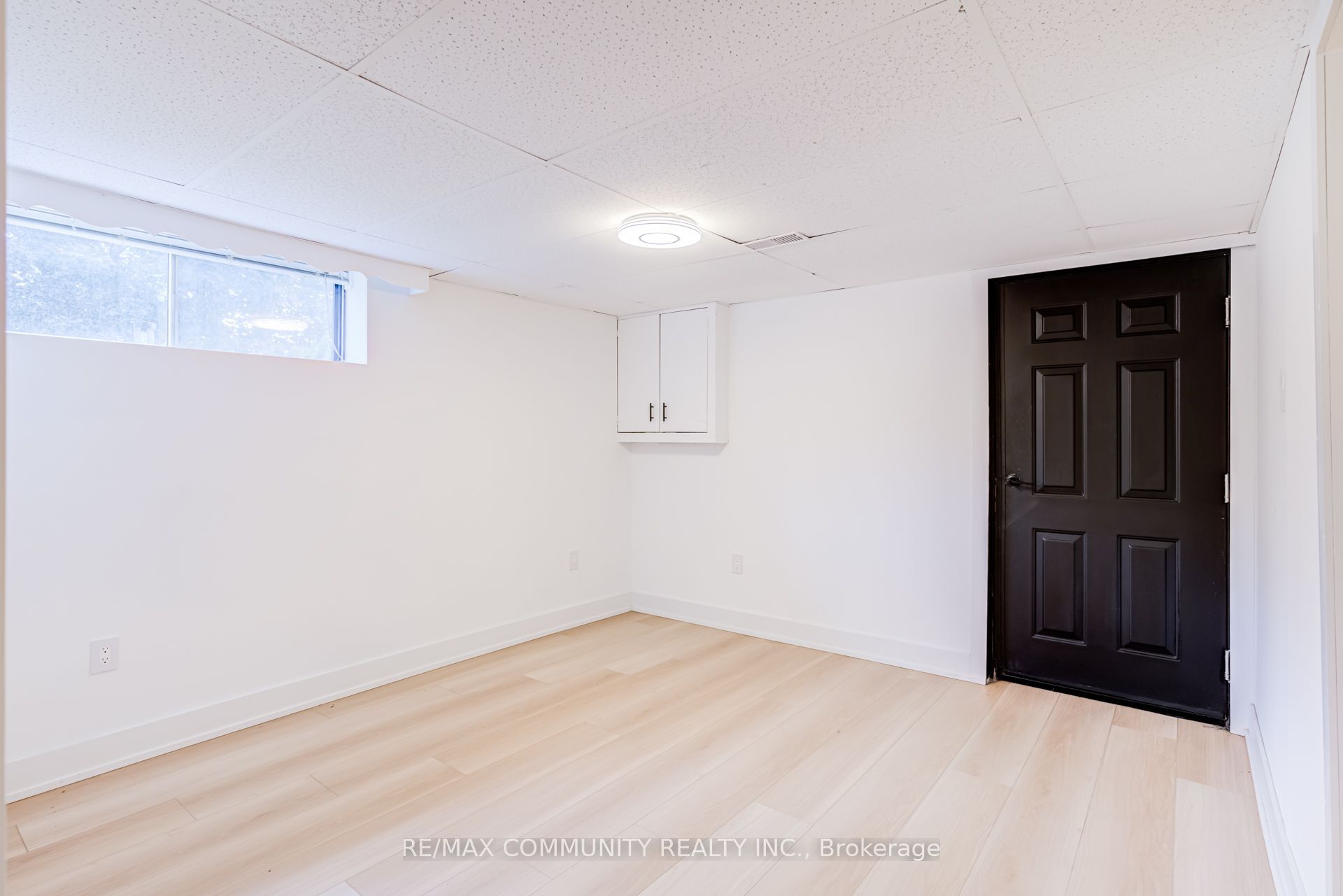 90 Euclid Avenue Property Photo 33