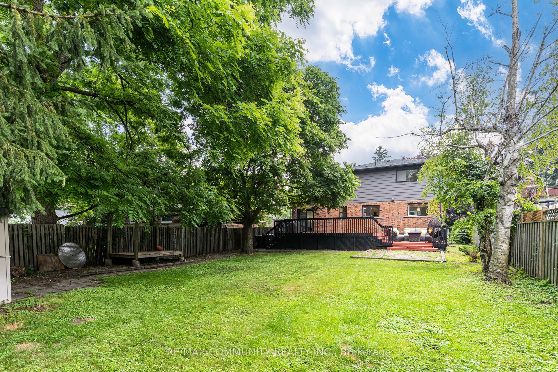 90 Euclid Avenue Property Photo 47