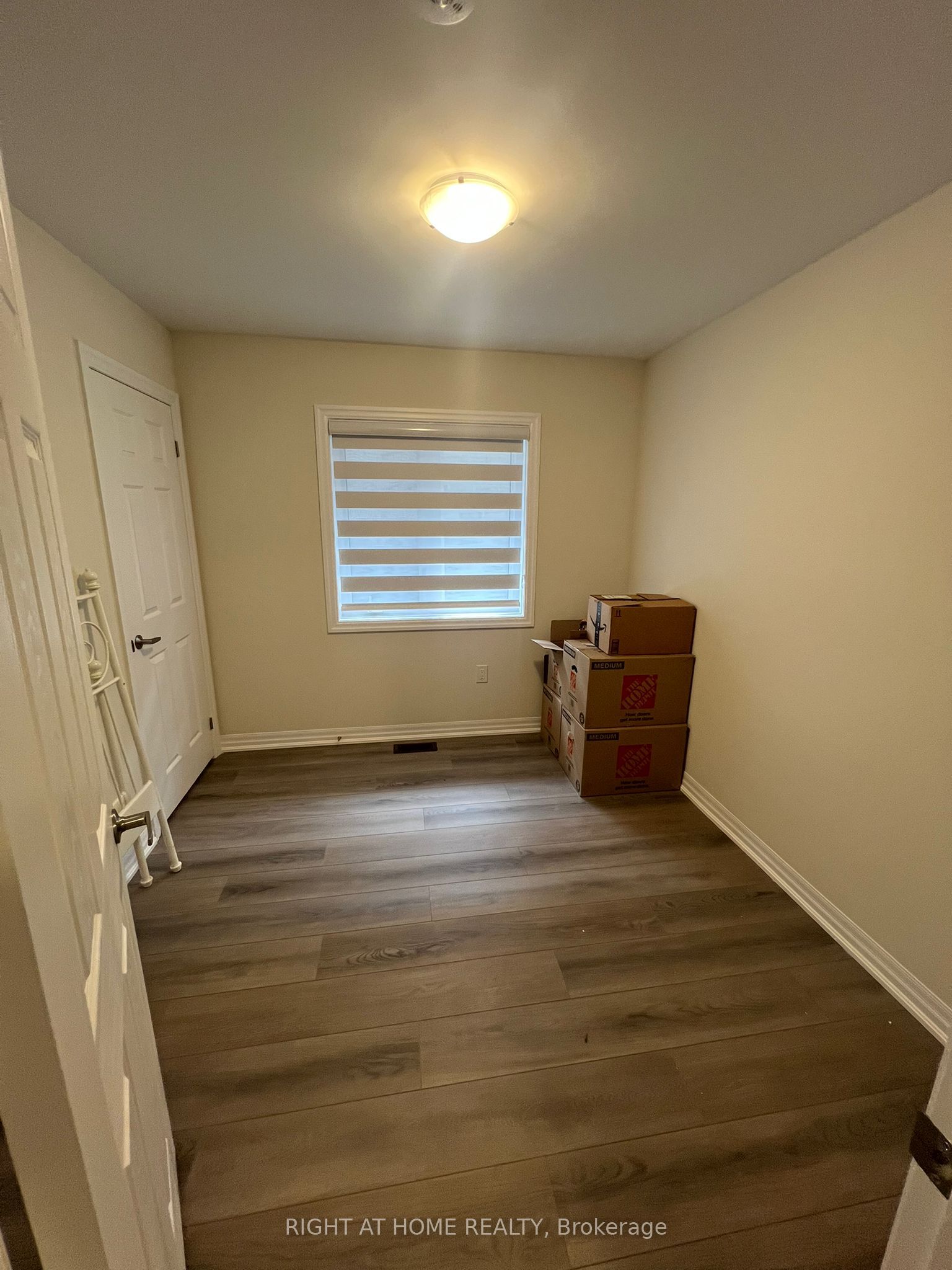 30 Northrop Avenue Property Photo 4