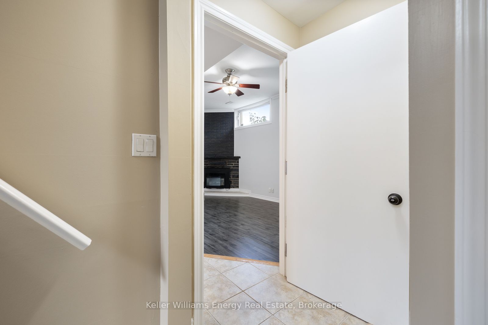 566 Dean Avenue Lower Property Photo 5