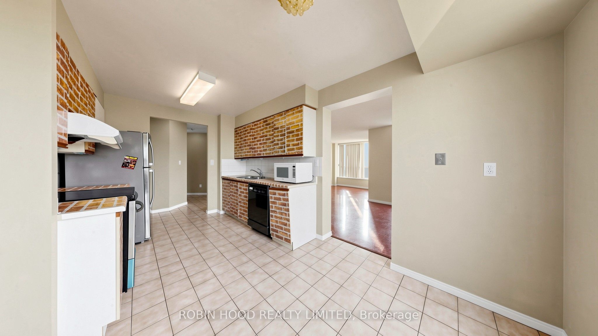 400 Mclevin Avenue 603 Property Photo 10