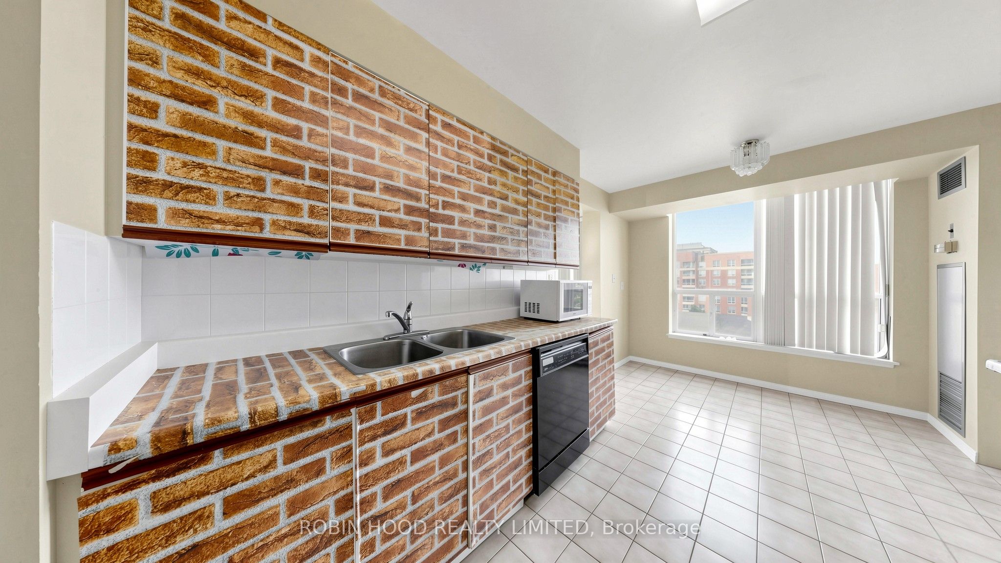 400 Mclevin Avenue 603 Property Photo 11