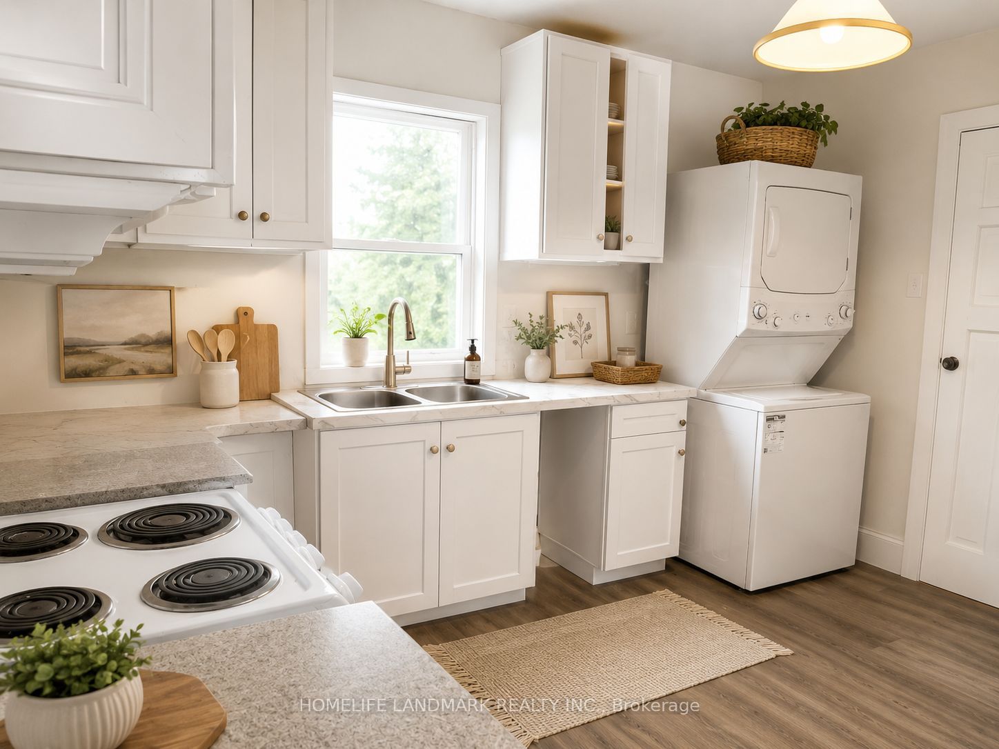 528 Birchmount Road Property Photo 3