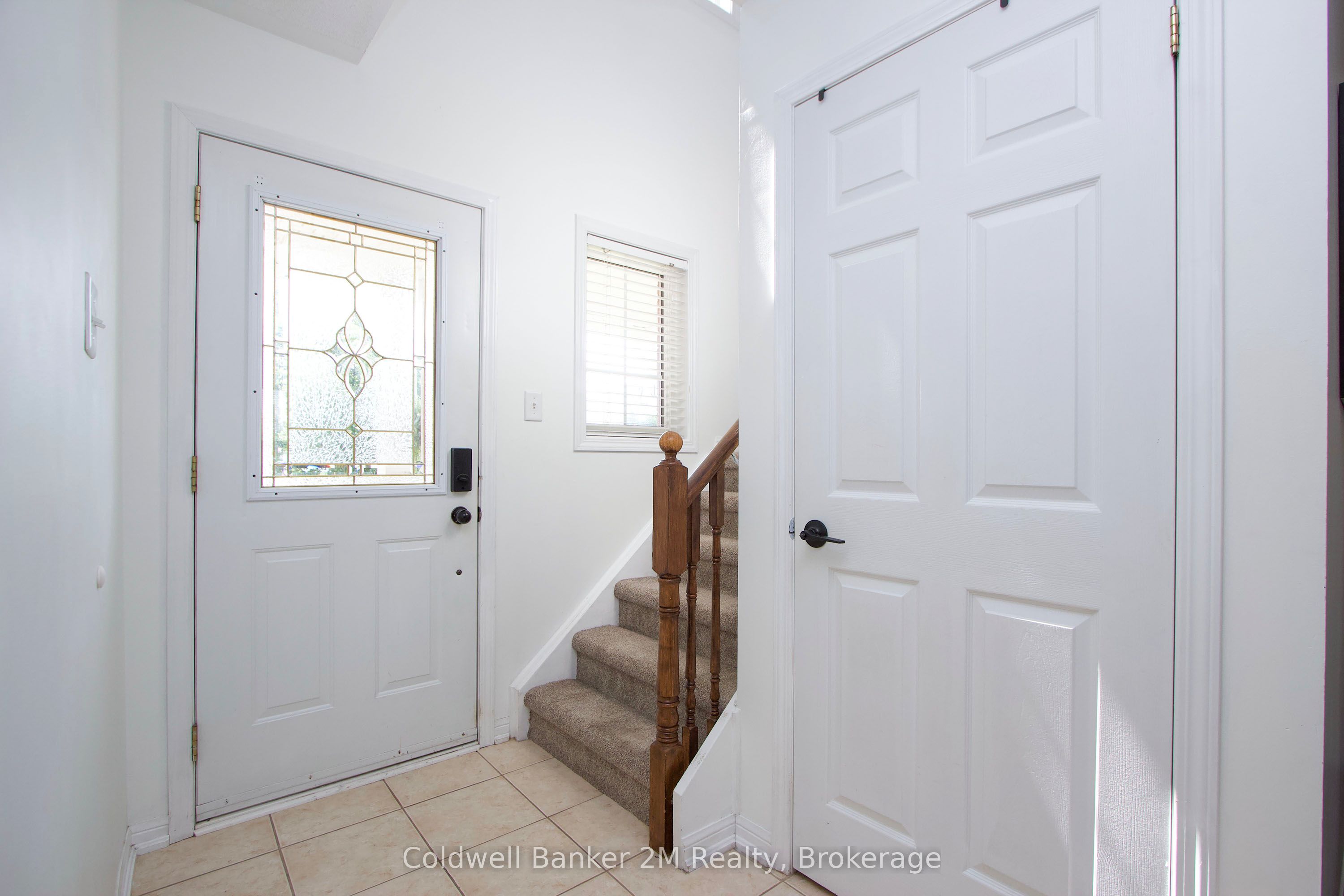 10 Eldad Drive Property Photo 4