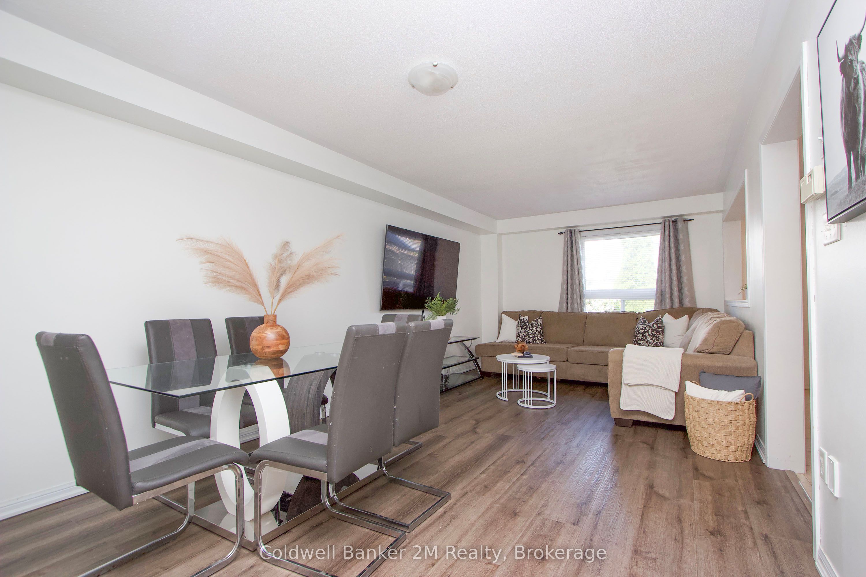 10 Eldad Drive Property Photo 12