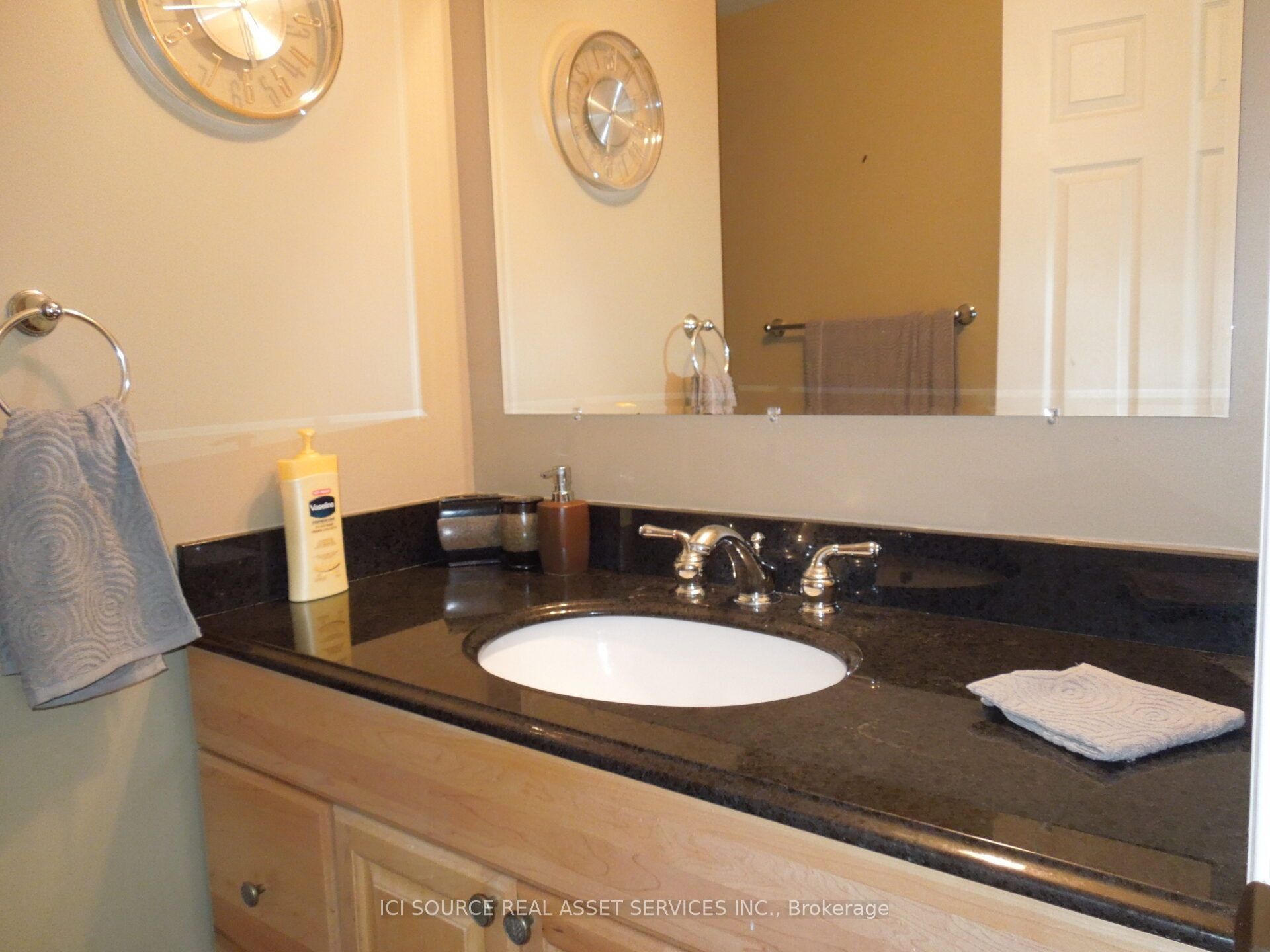 129 Ormond Drive Property Photo 12