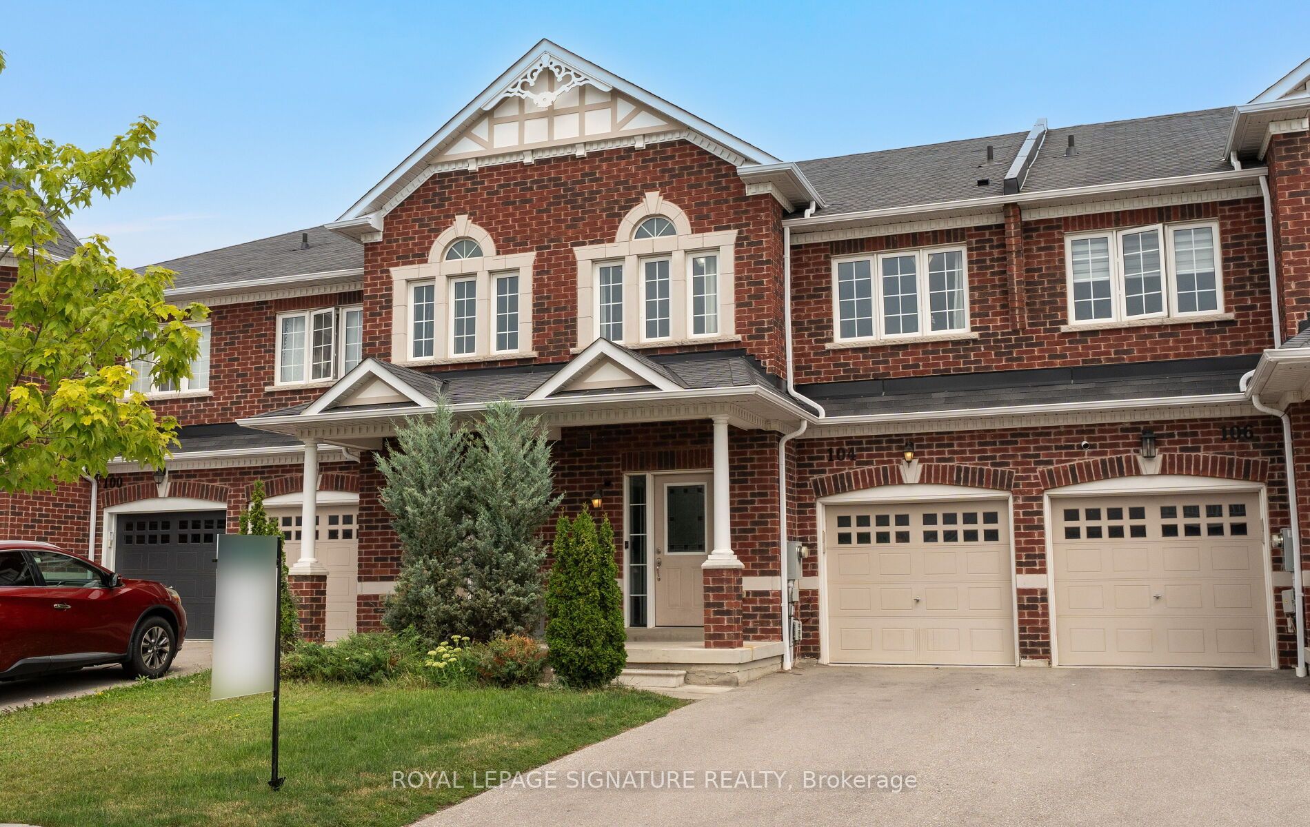 104 Whitefoot Crescent