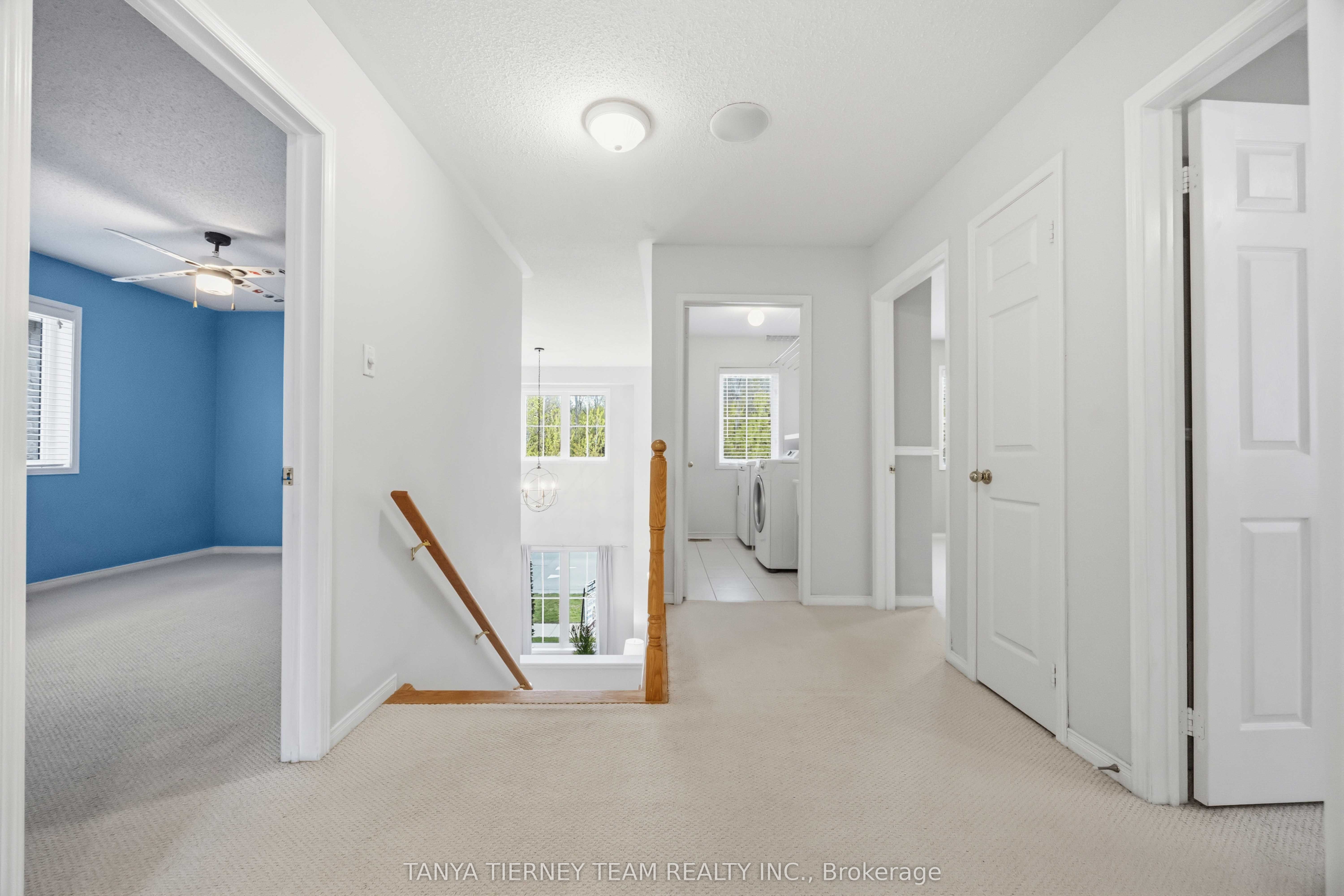 75 Robert Attersley Drive E Property Photo 30