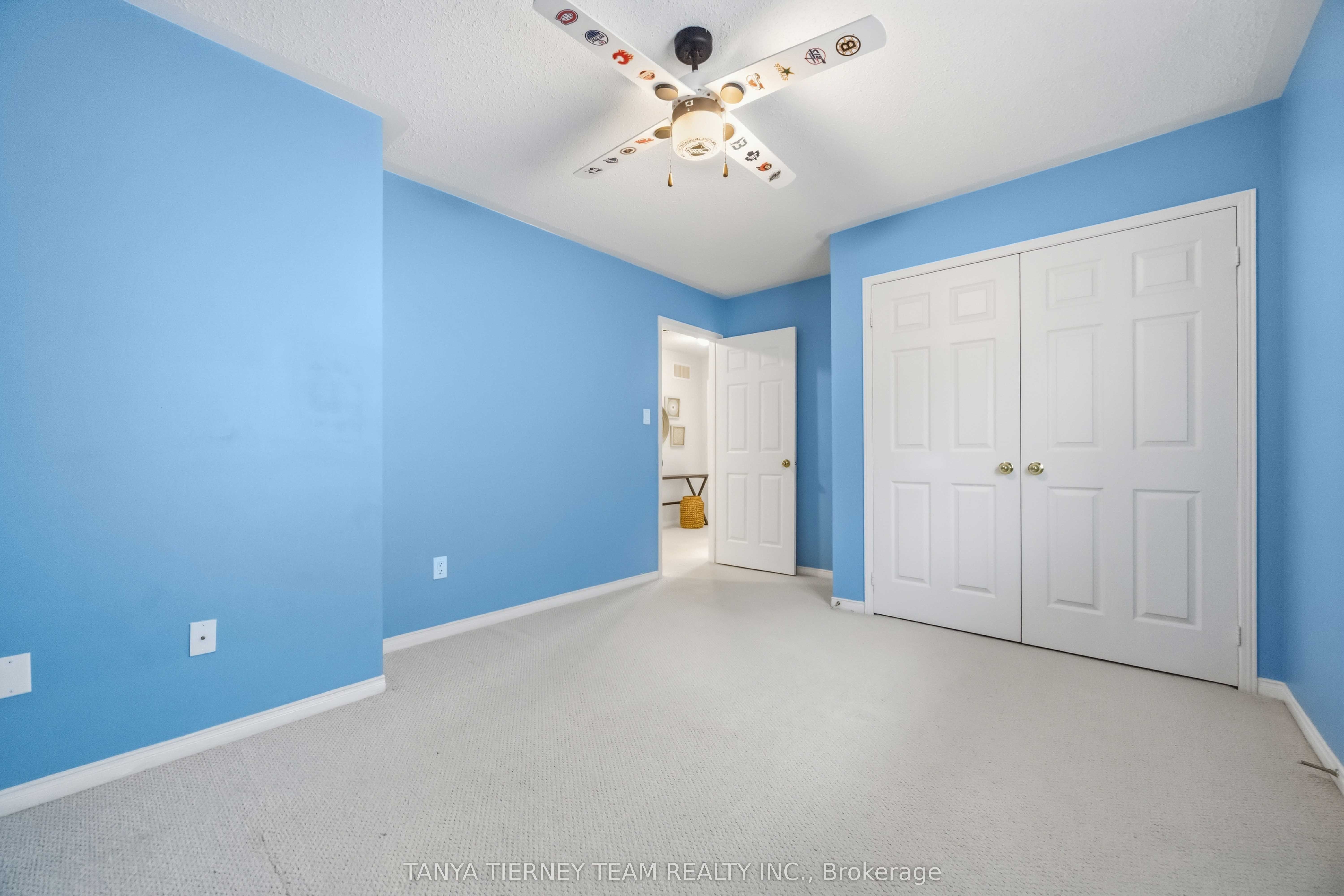 75 Robert Attersley Drive E Property Photo 36