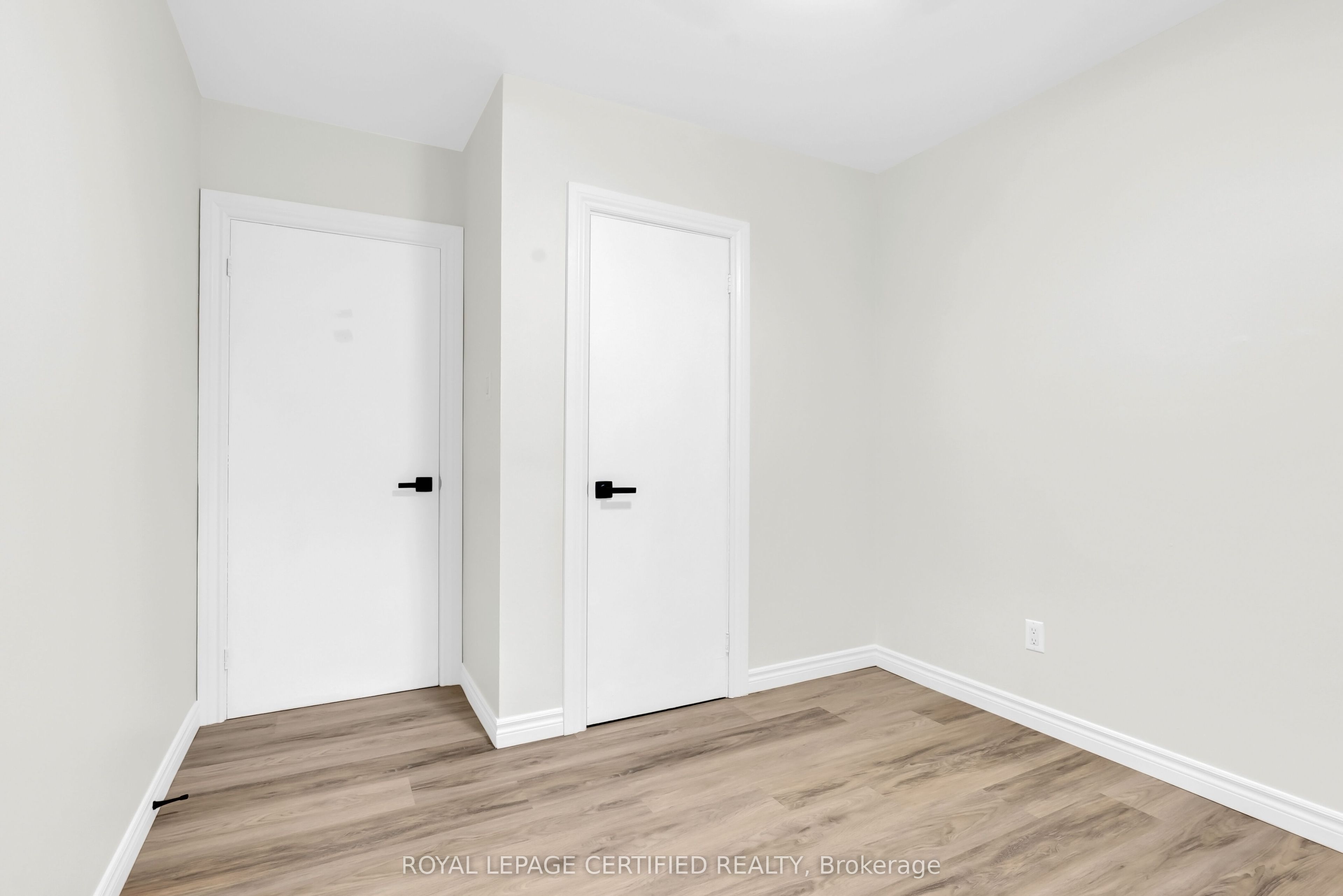 301 Geneva Avenue Property Photo 25