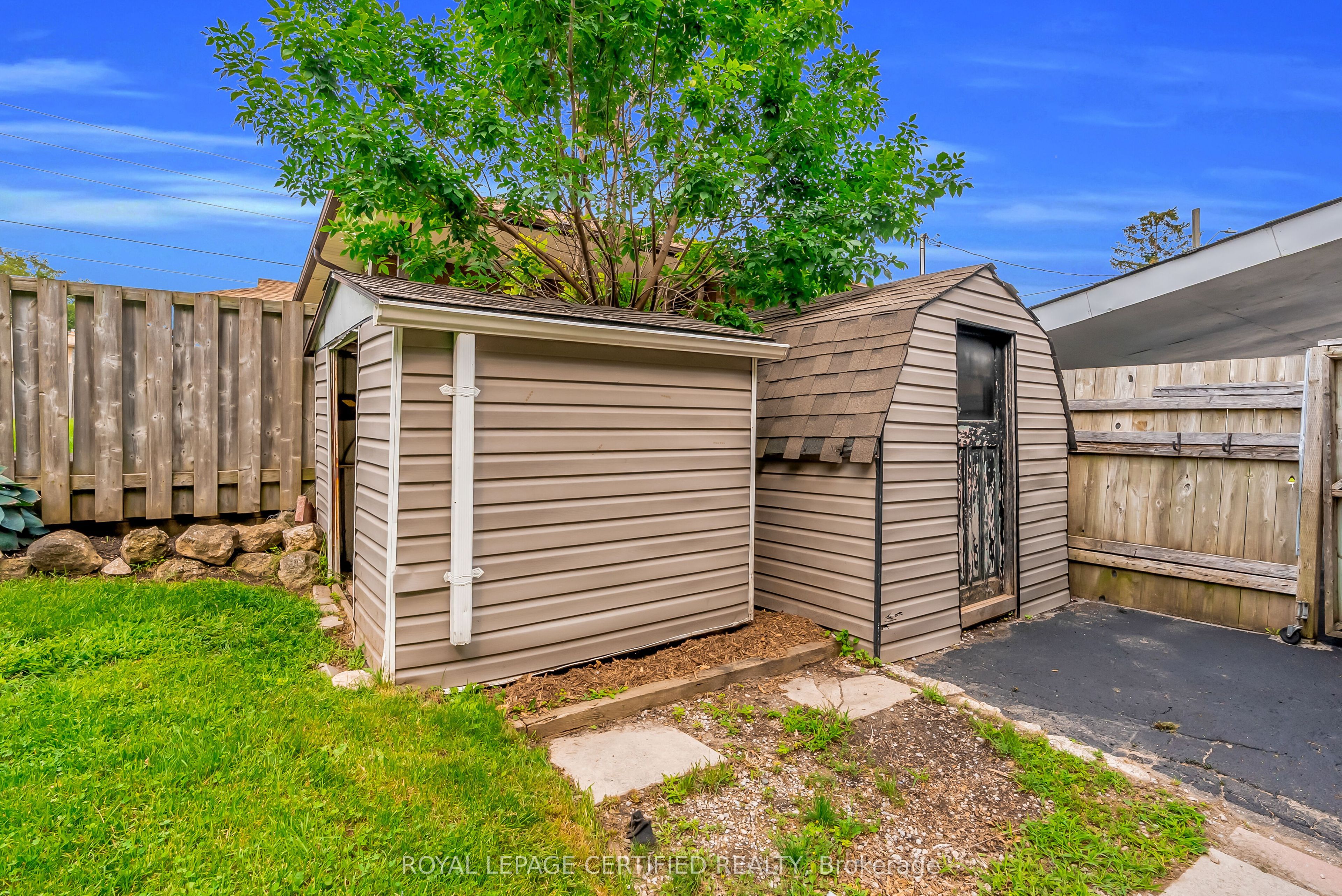 301 Geneva Avenue Property Photo 44