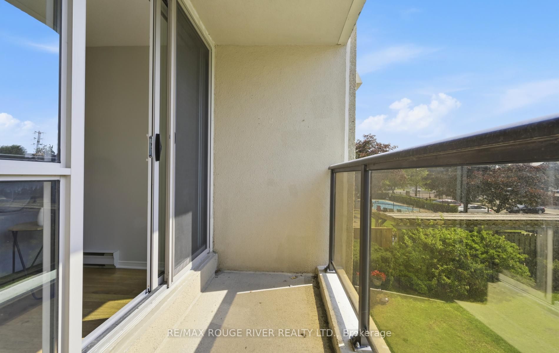 2 Westney Road N 208 Property Photo 8