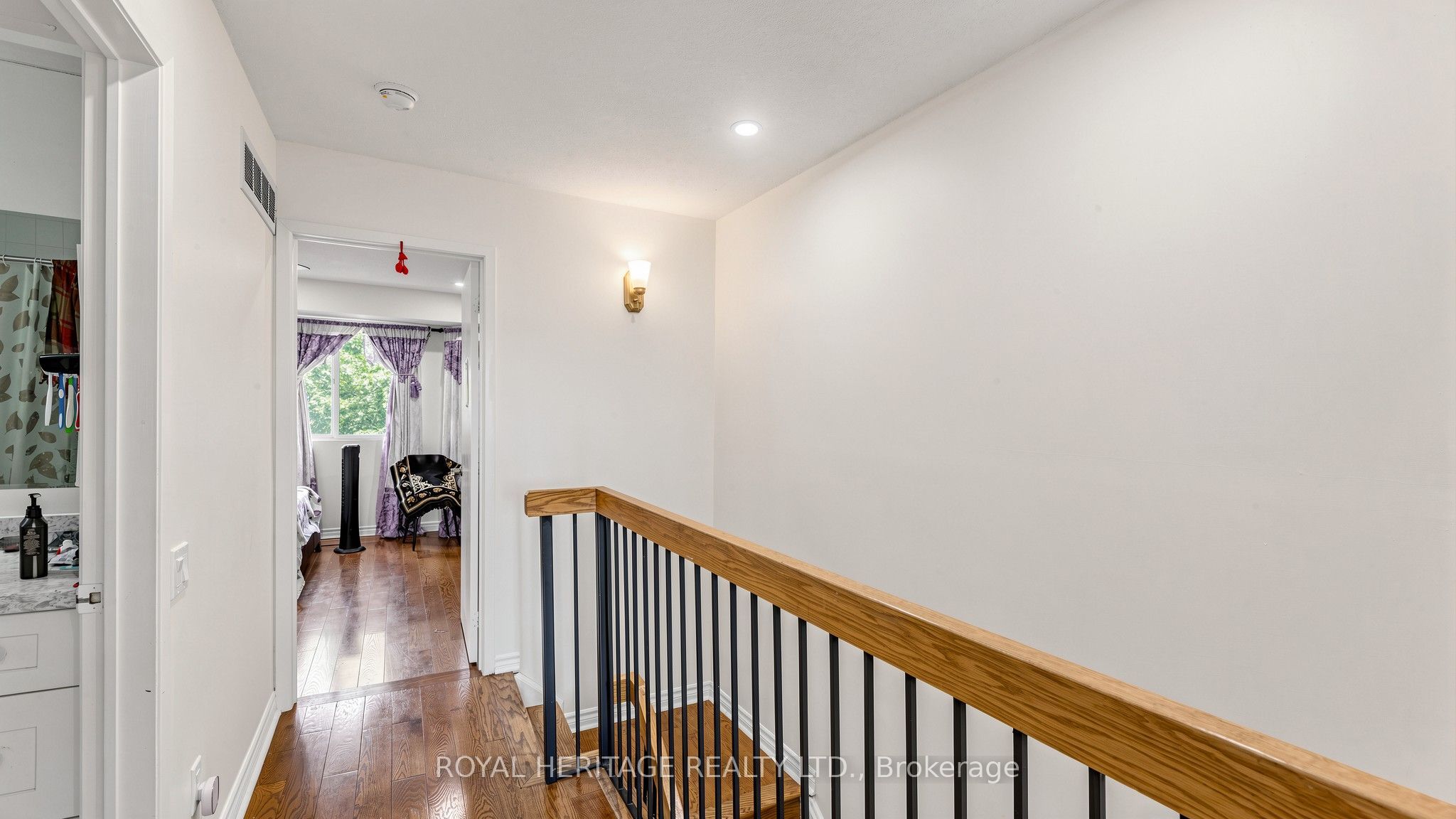 2472 Eglinton Avenue E Th 19 Property Photo 20