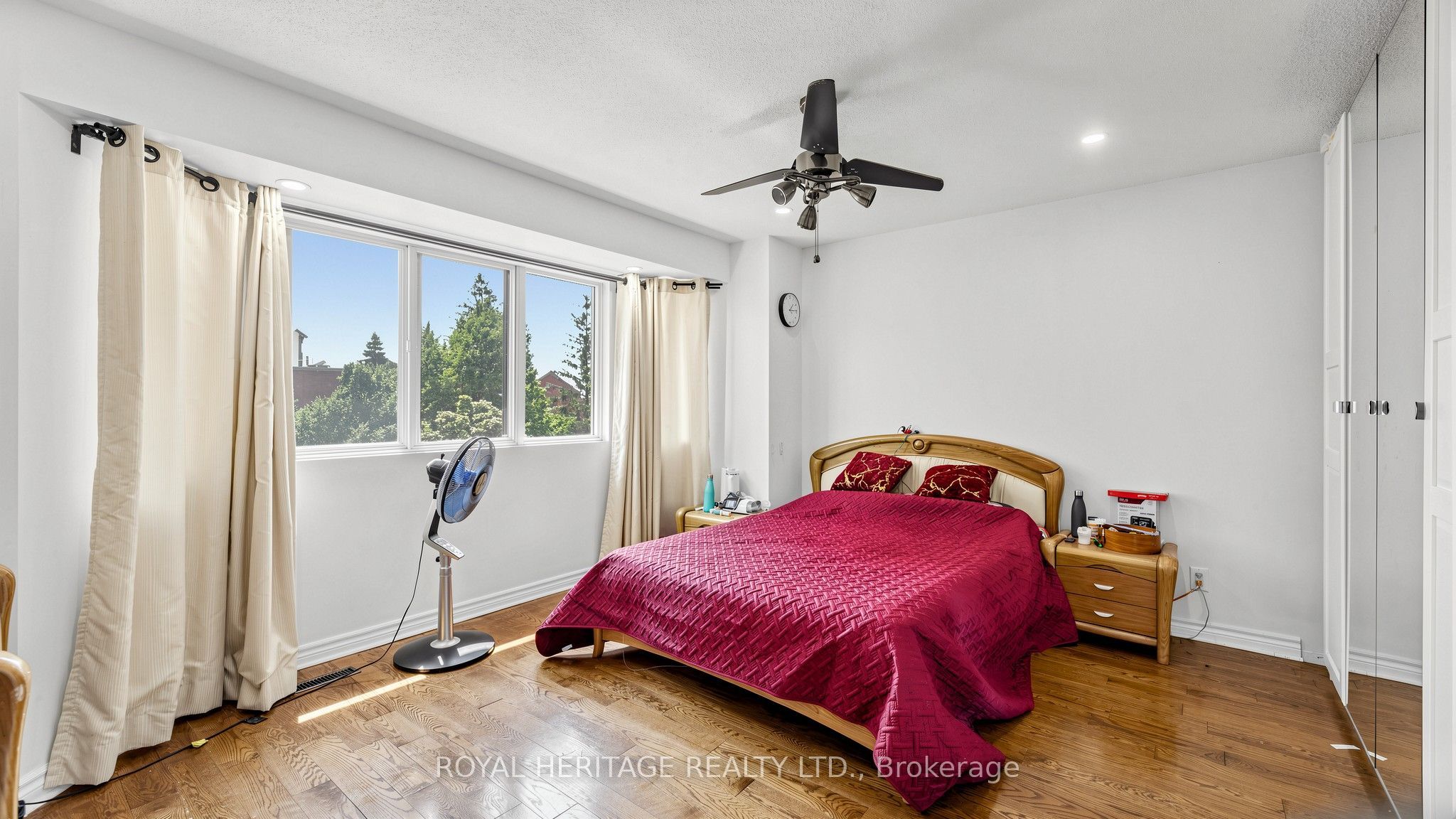 2472 Eglinton Avenue E Th 19 Property Photo 21