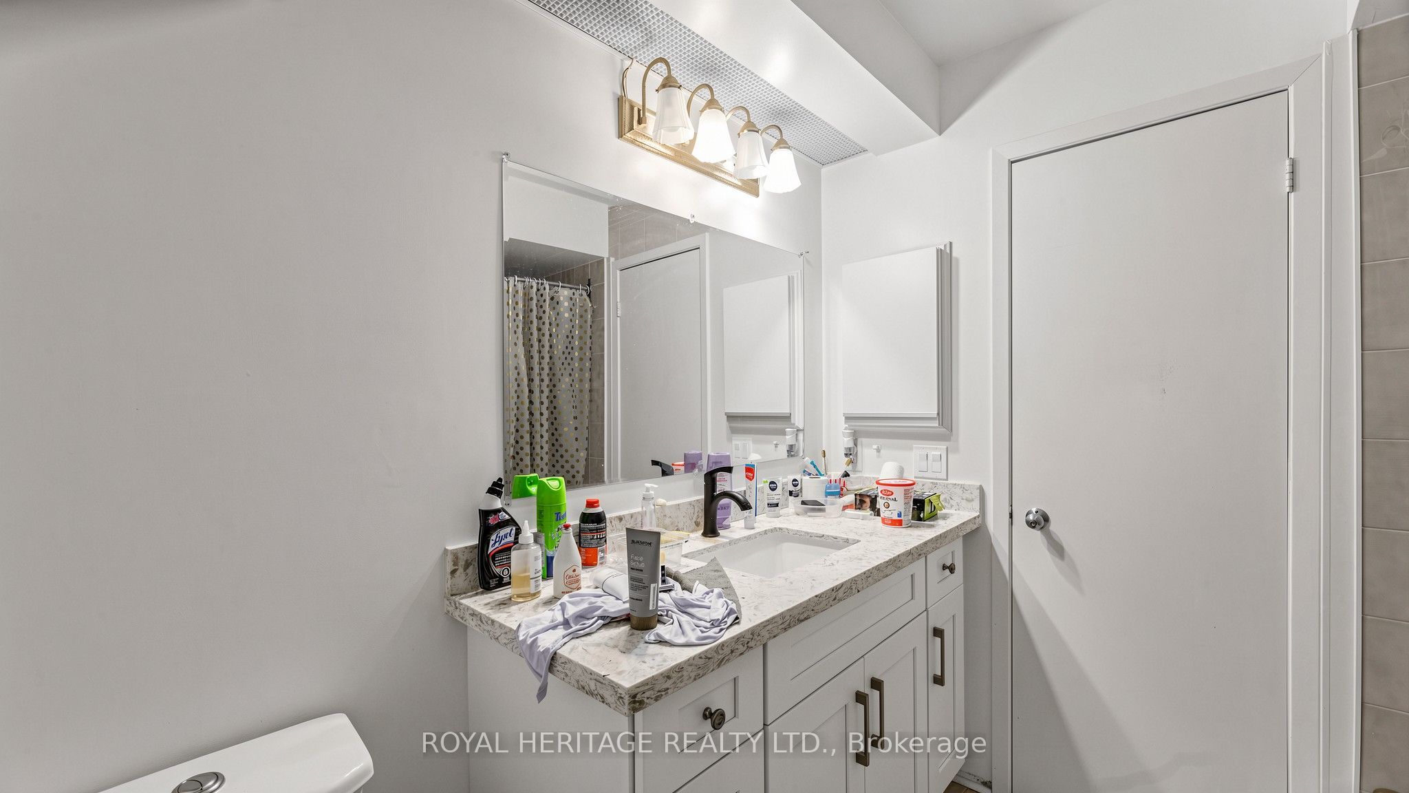 2472 Eglinton Avenue E Th 19 Property Photo 27