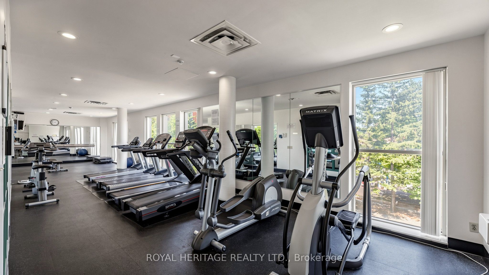2472 Eglinton Avenue E Th 19 Property Photo 44