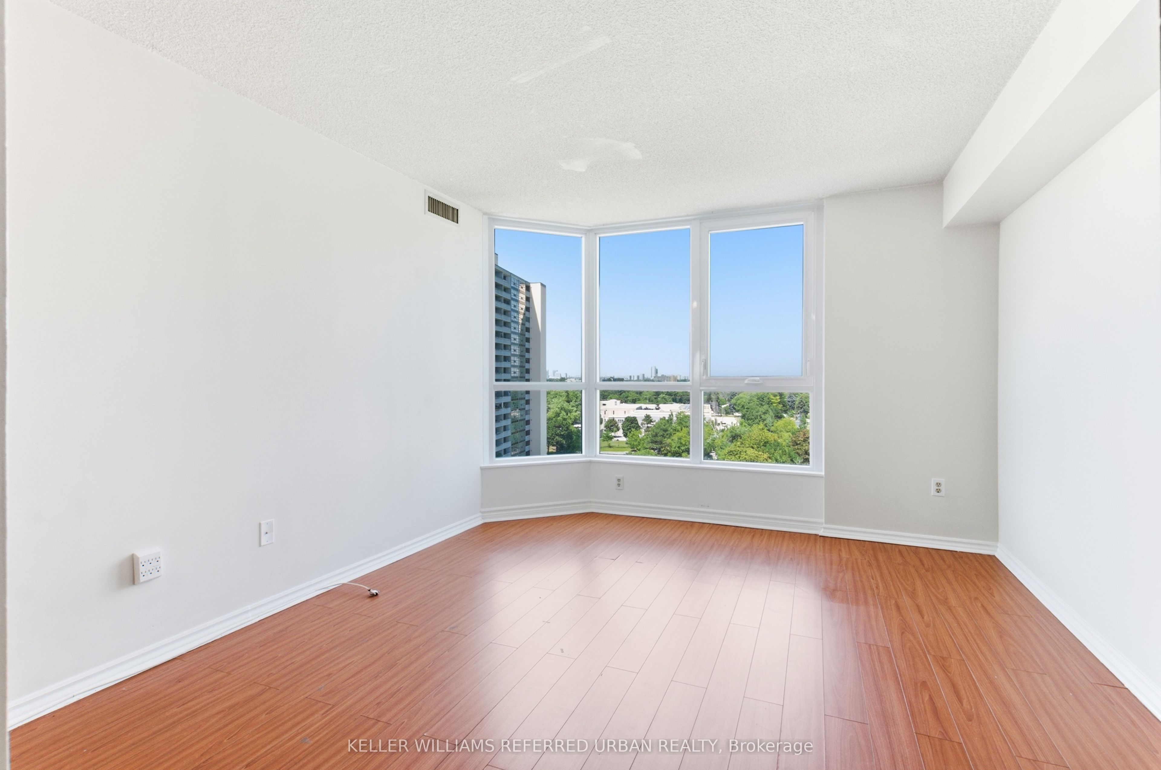 3231 Eglinton Avenue E 1006b Property Photo 10