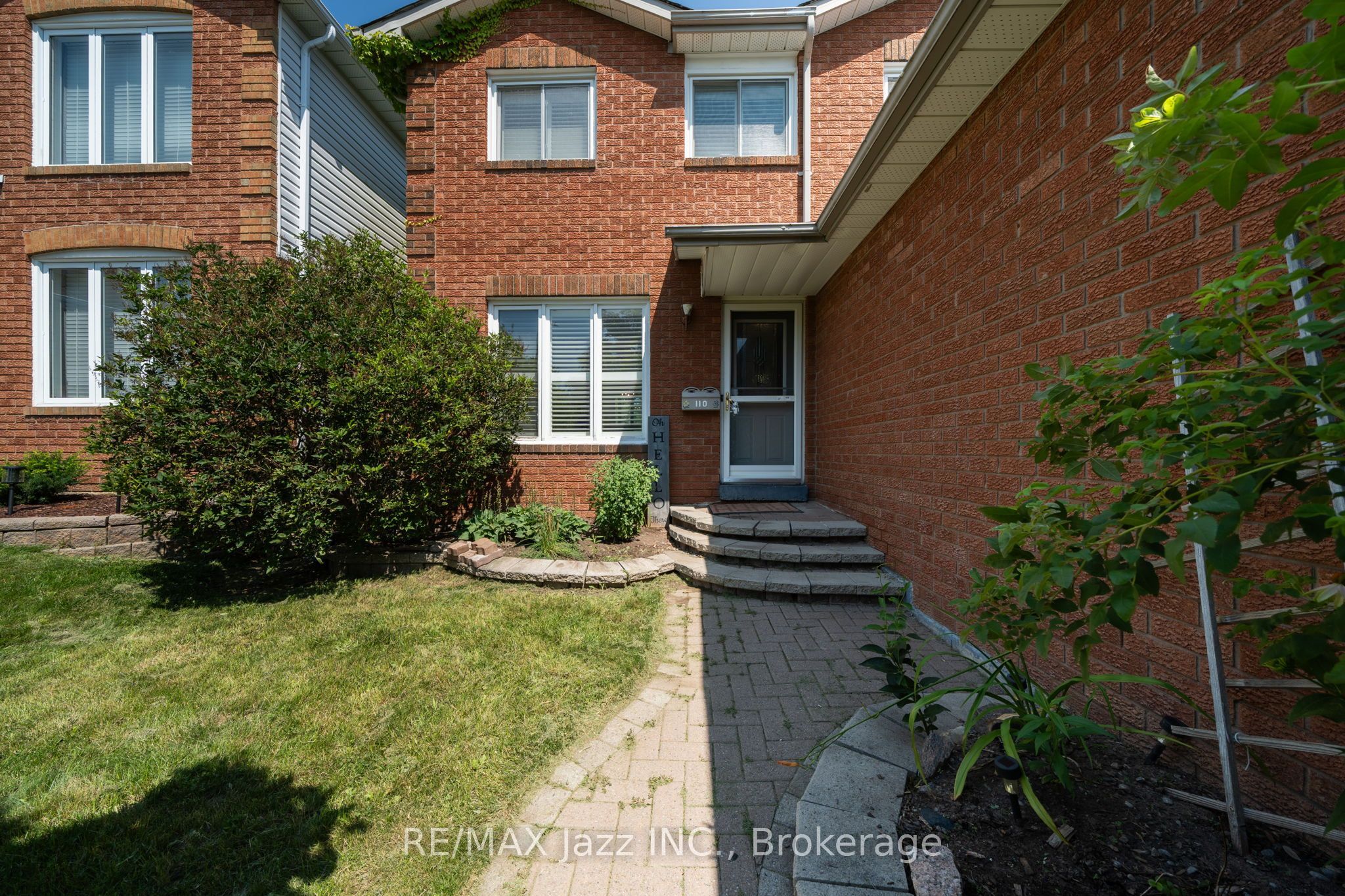 110 Freeland Avenue E Property Photo 3