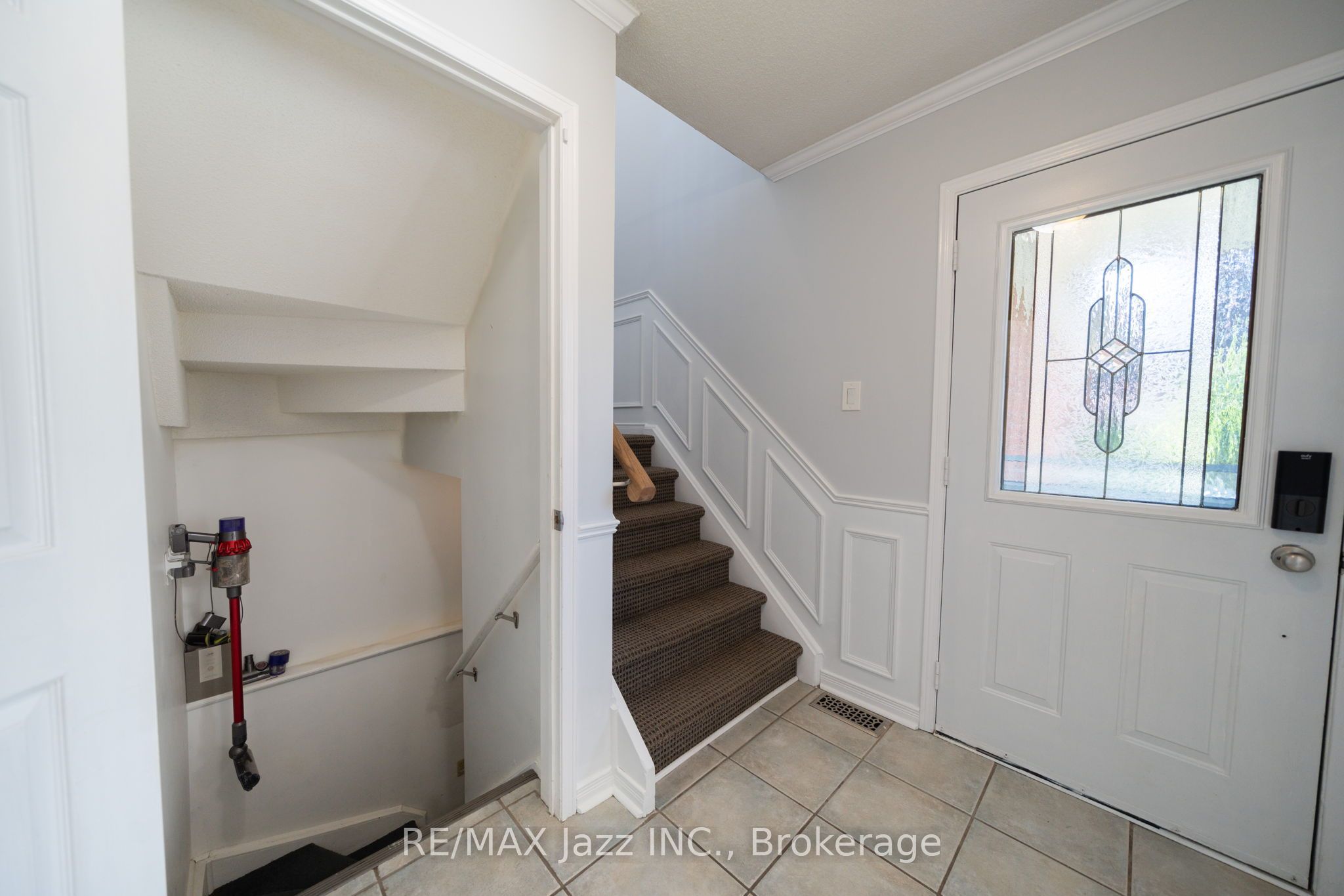 110 Freeland Avenue E Property Photo 32
