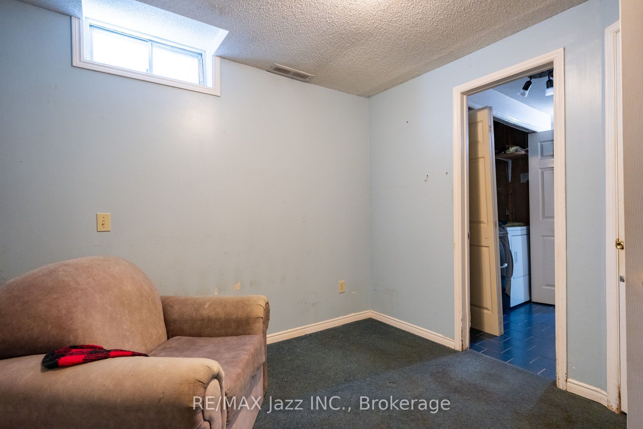 110 Freeland Avenue E Property Photo 38