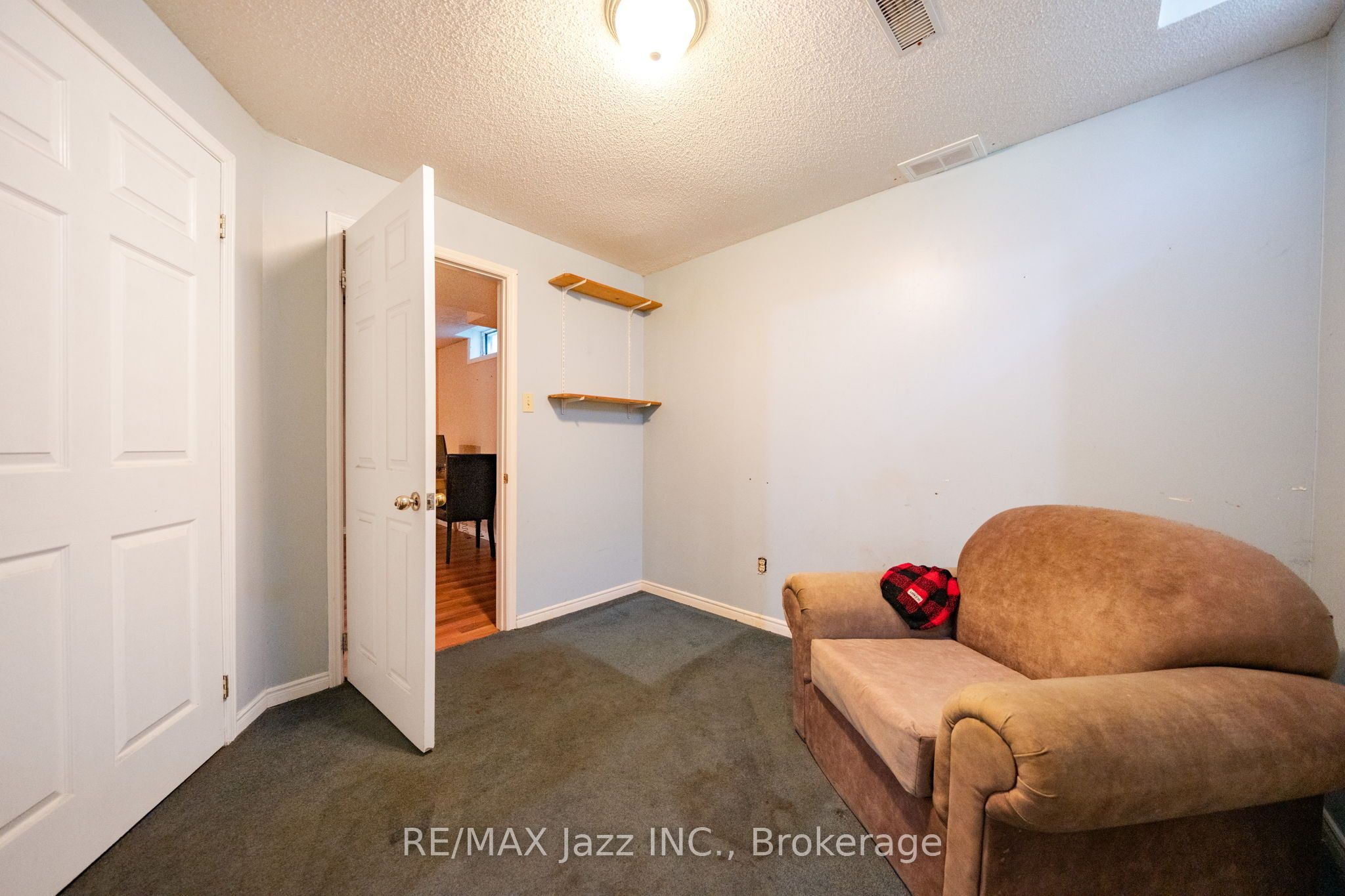 110 Freeland Avenue E Property Photo 39