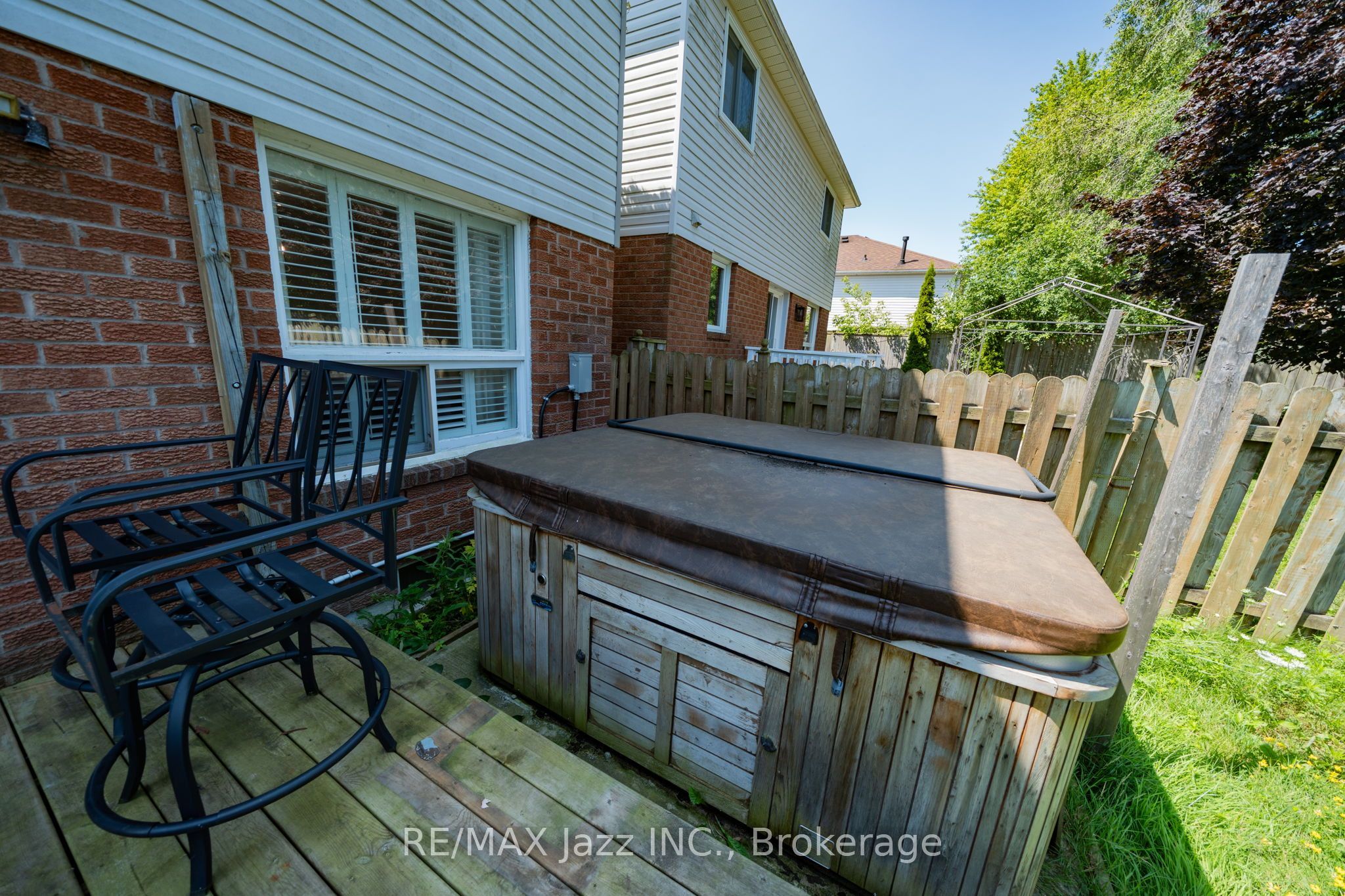 110 Freeland Avenue E Property Photo 45