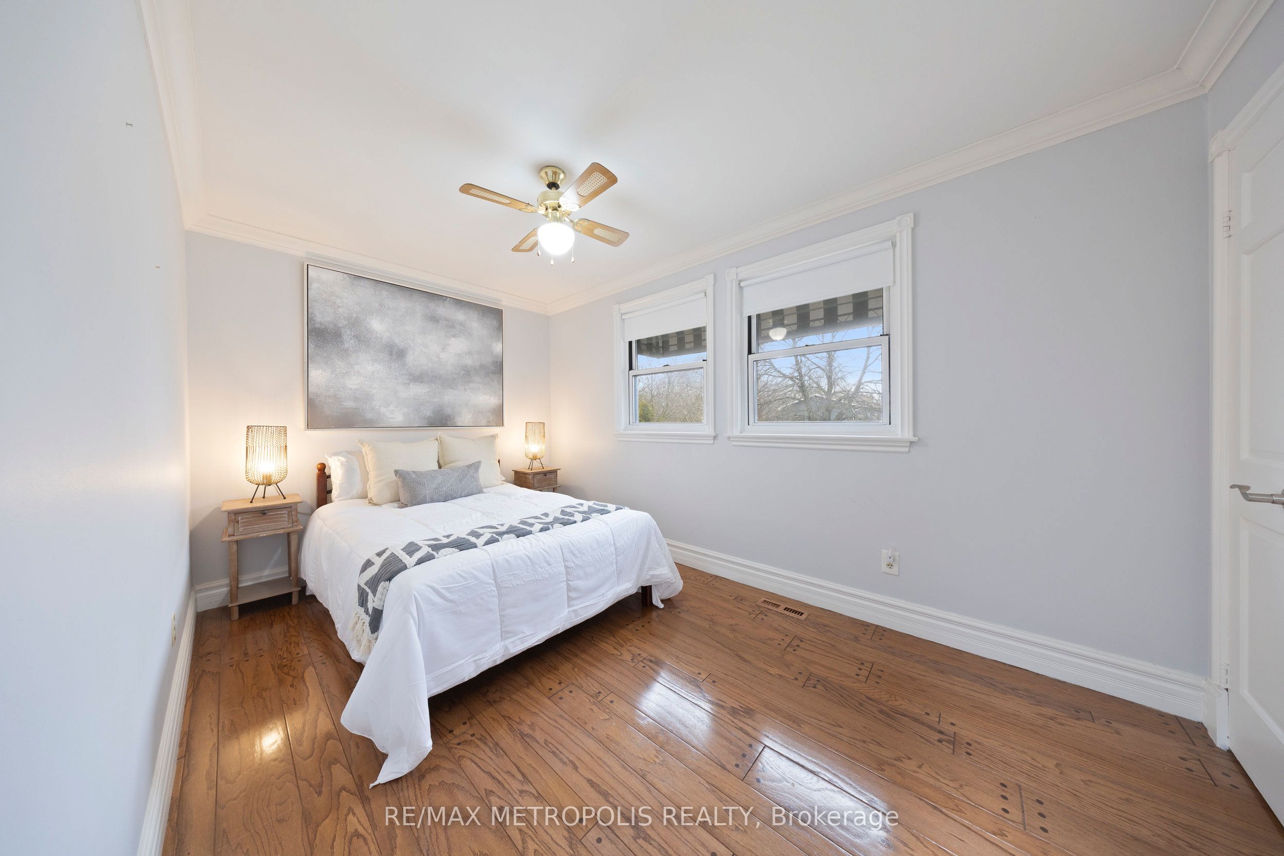 754 Eyer Drive Upper Property Photo 32