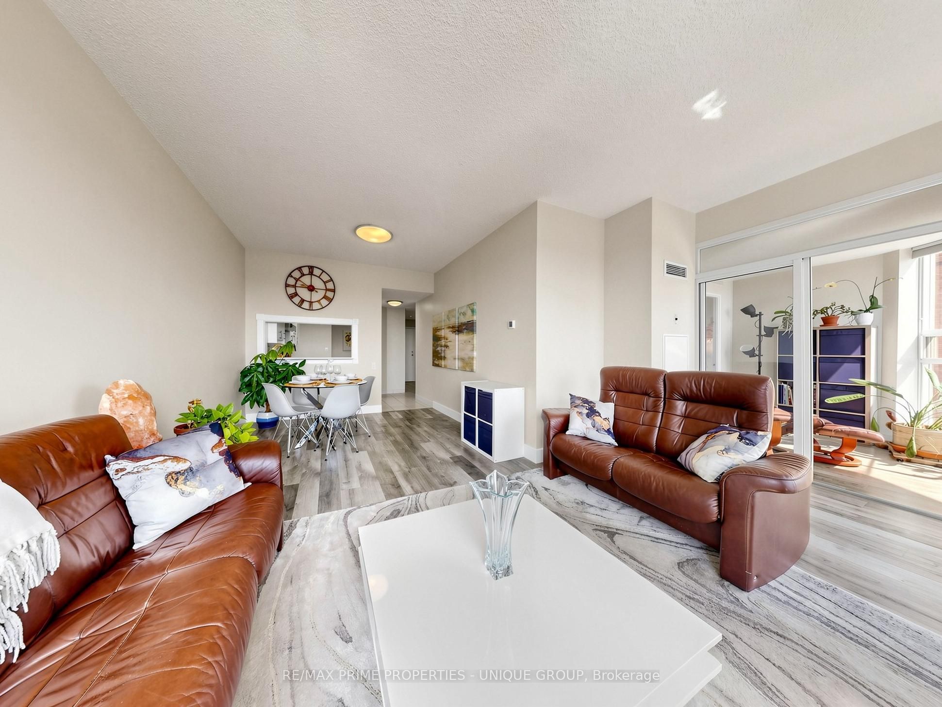 2460 Eglinton Avenue E Ph12 Property Photo 6