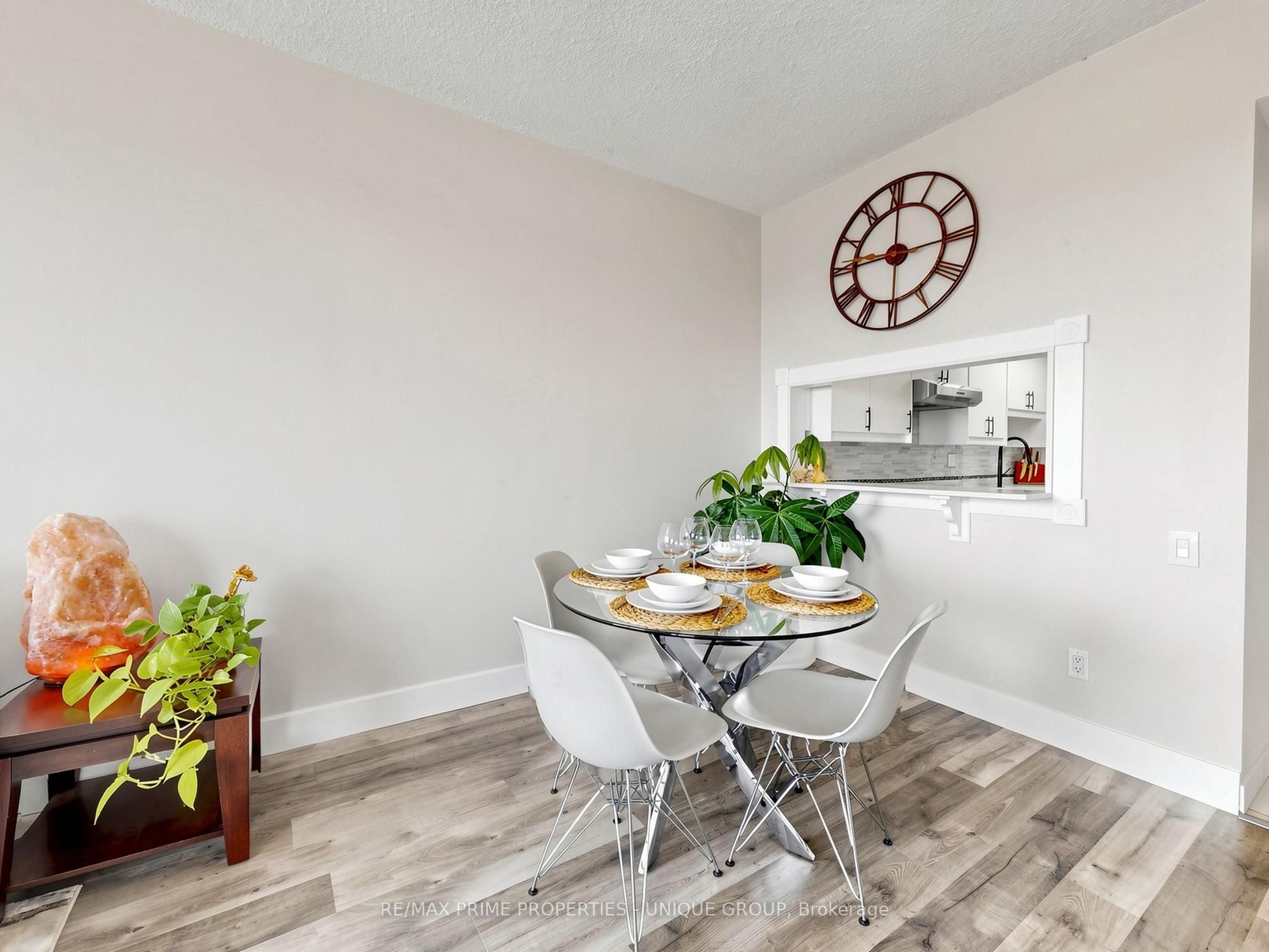 2460 Eglinton Avenue E Ph12 Property Photo 7
