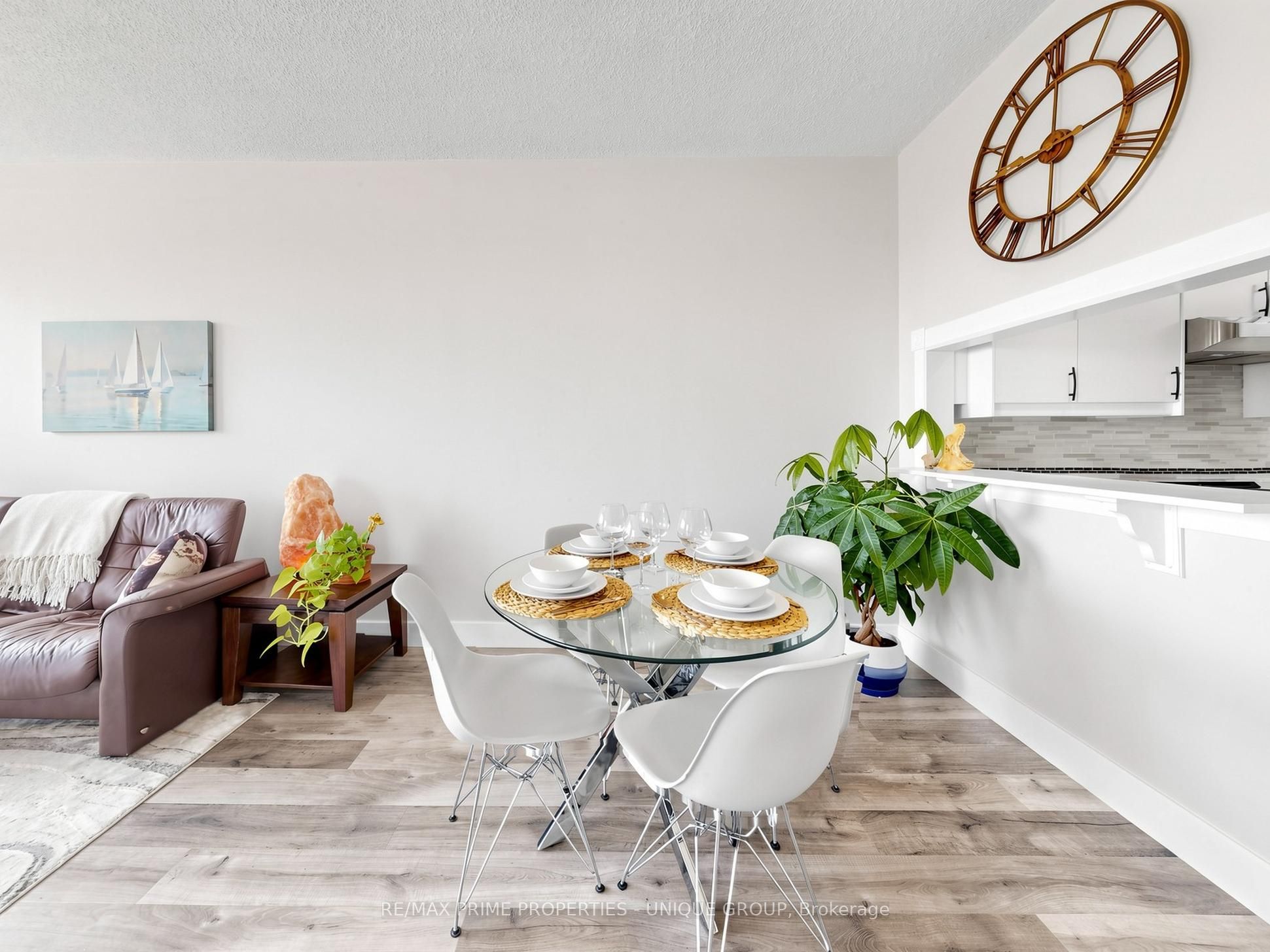 2460 Eglinton Avenue E Ph12 Property Photo 8