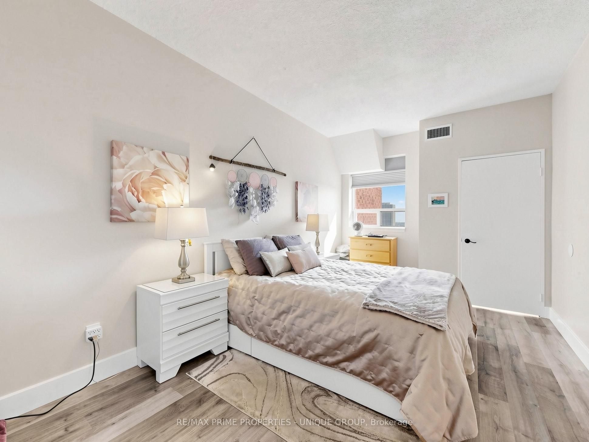 2460 Eglinton Avenue E Ph12 Property Photo 14
