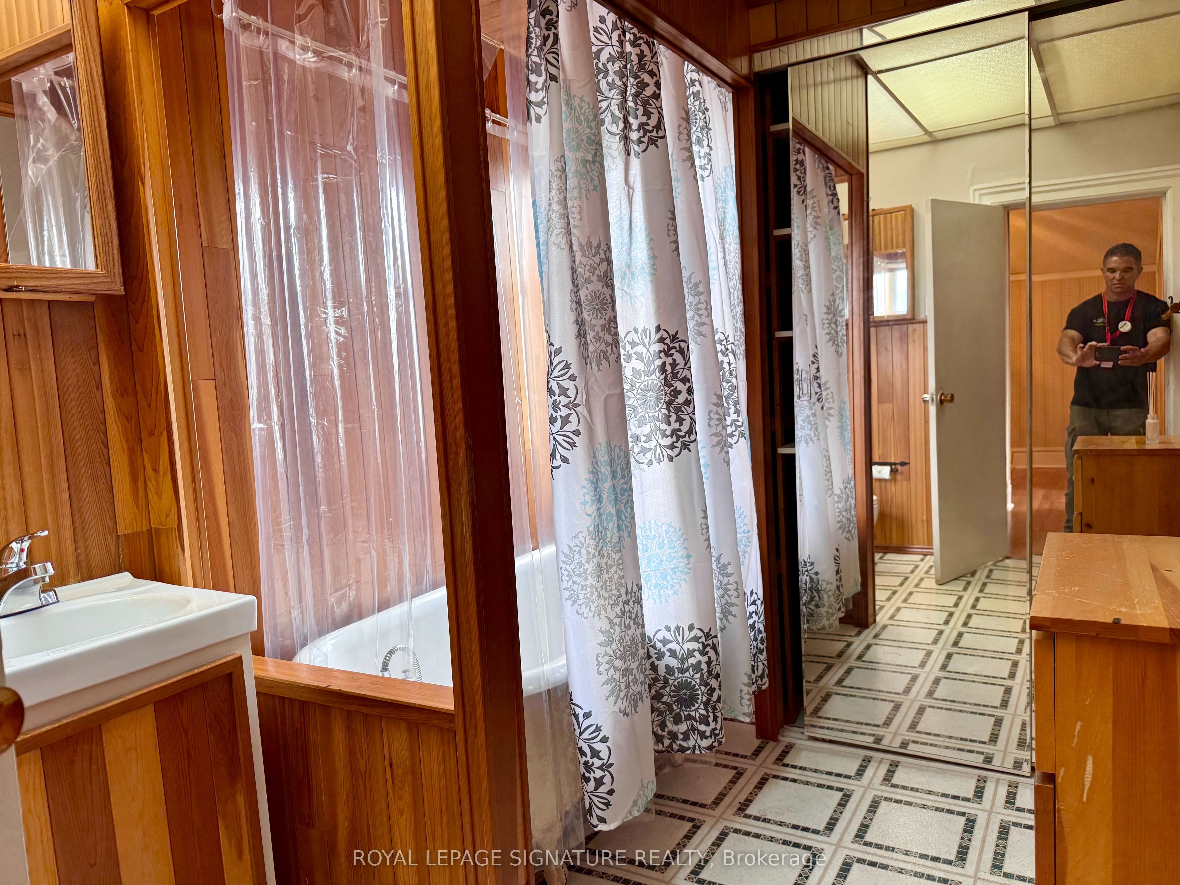 12 Hemlock Avenue Property Photo 15