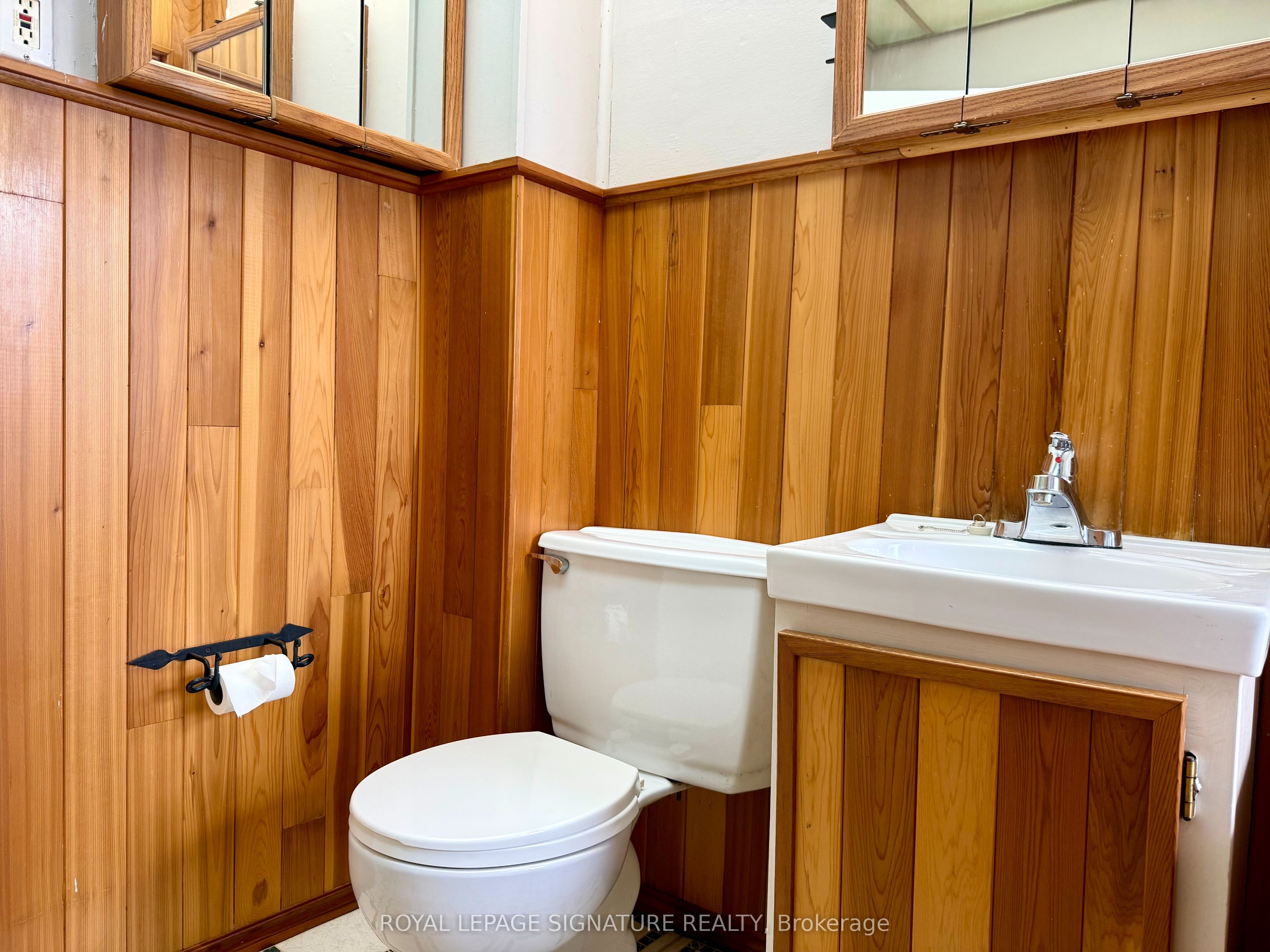 12 Hemlock Avenue Property Photo 16
