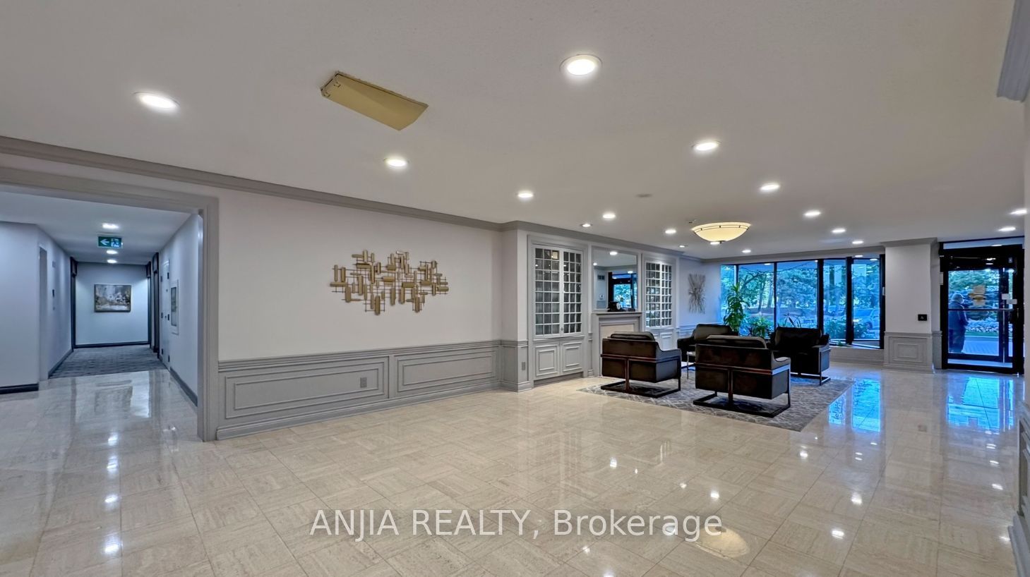 255 Bamburgh Circle 401 Property Photo 4