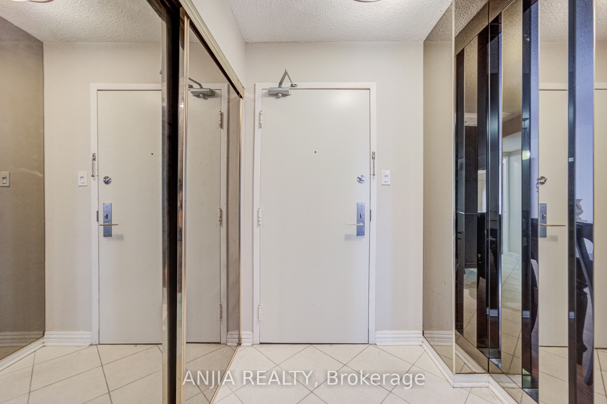 255 Bamburgh Circle 401 Property Photo 8