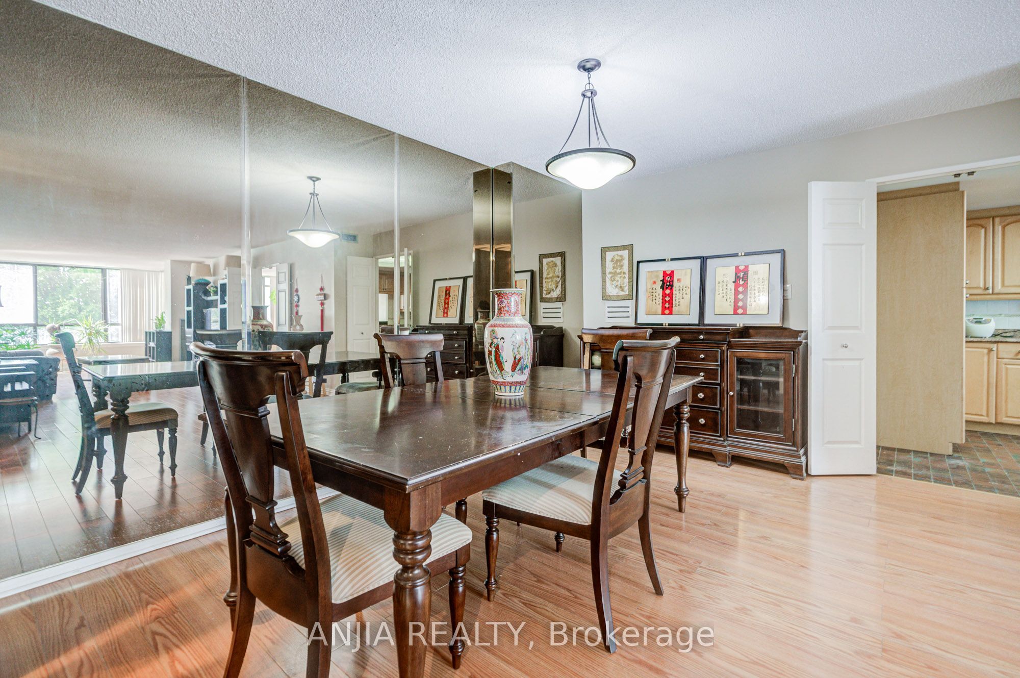255 Bamburgh Circle 401 Property Photo 14