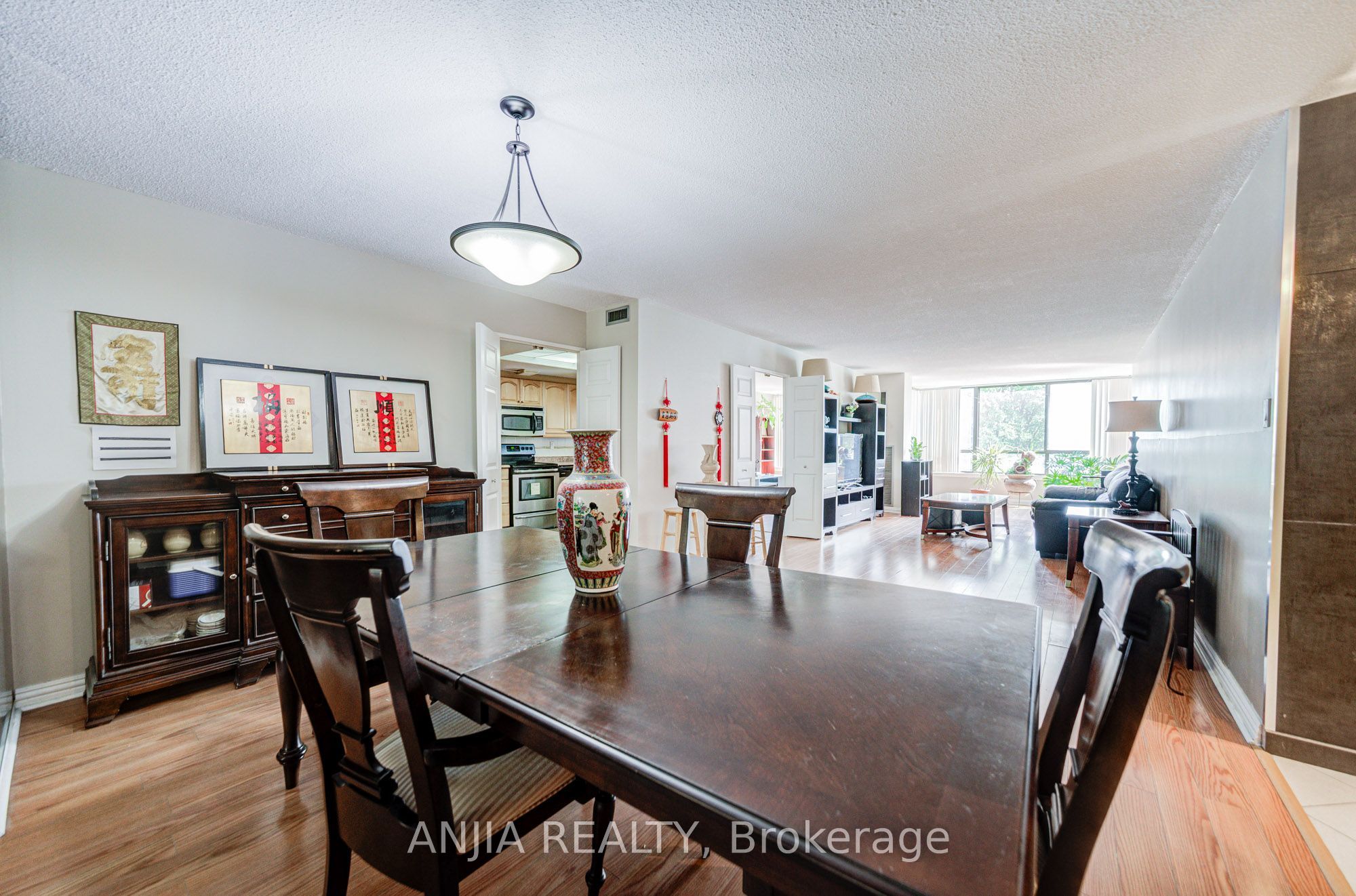 255 Bamburgh Circle 401 Property Photo 16