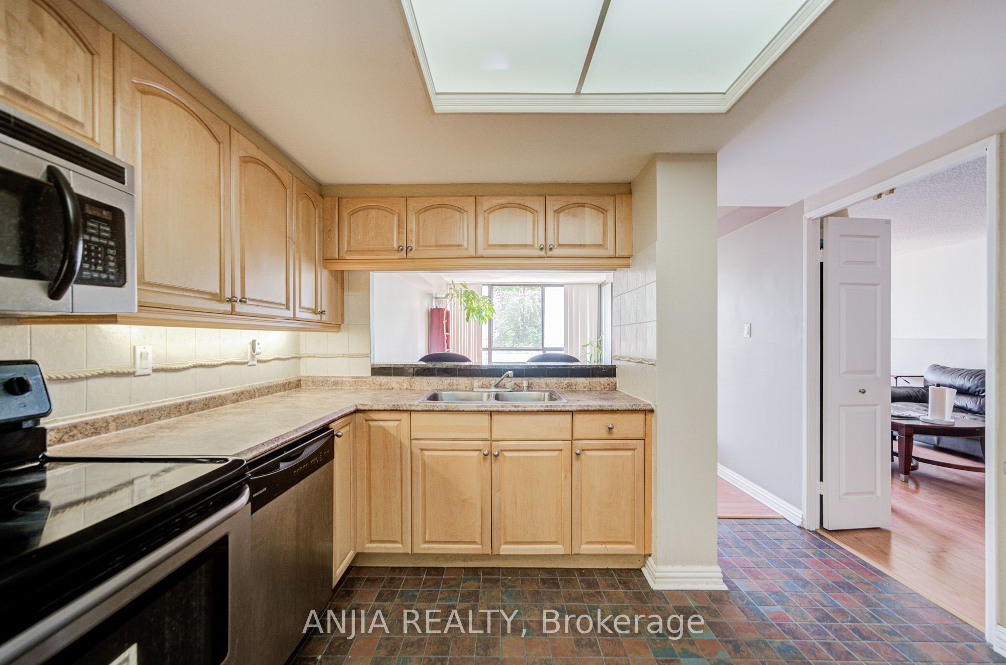 255 Bamburgh Circle 401 Property Photo 19