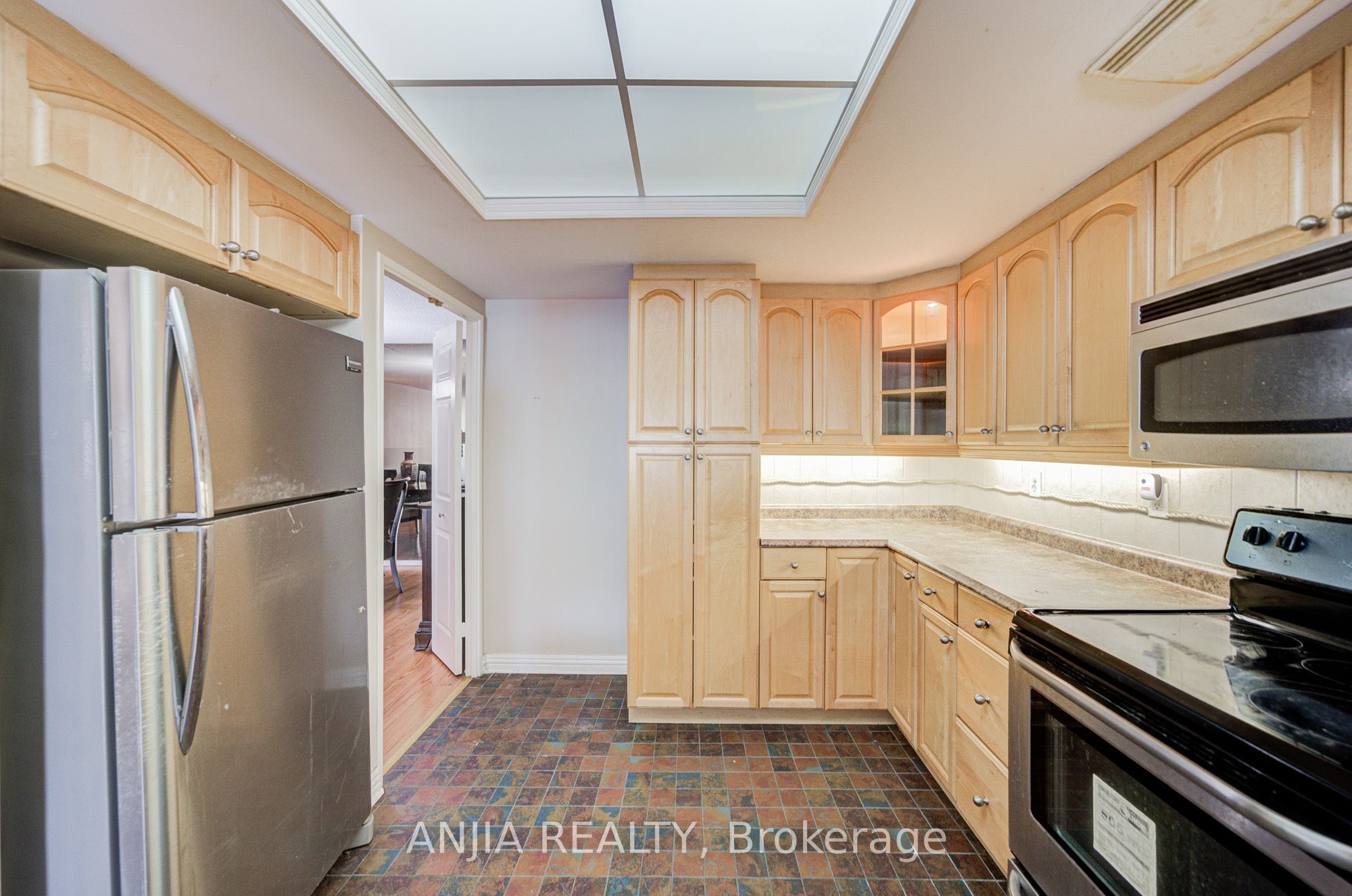 255 Bamburgh Circle 401 Property Photo 20