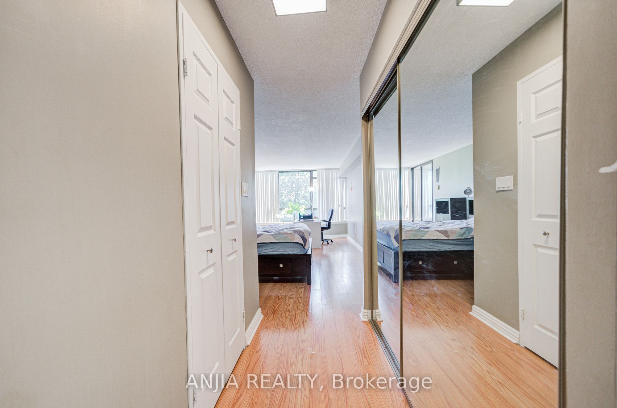 255 Bamburgh Circle 401 Property Photo 27