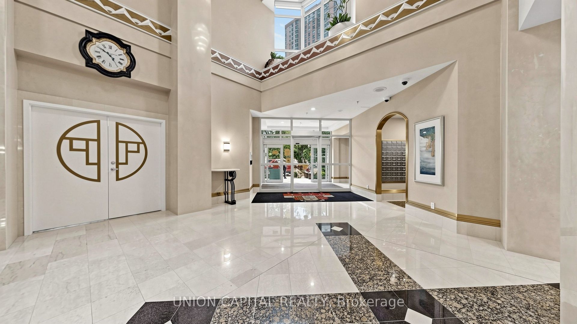 88 Corporate Drive 2101 Property Photo 3
