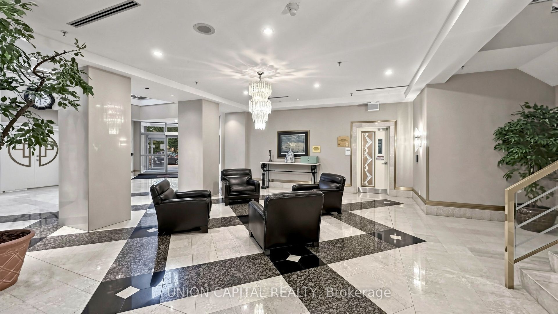 88 Corporate Drive 2101 Property Photo 4