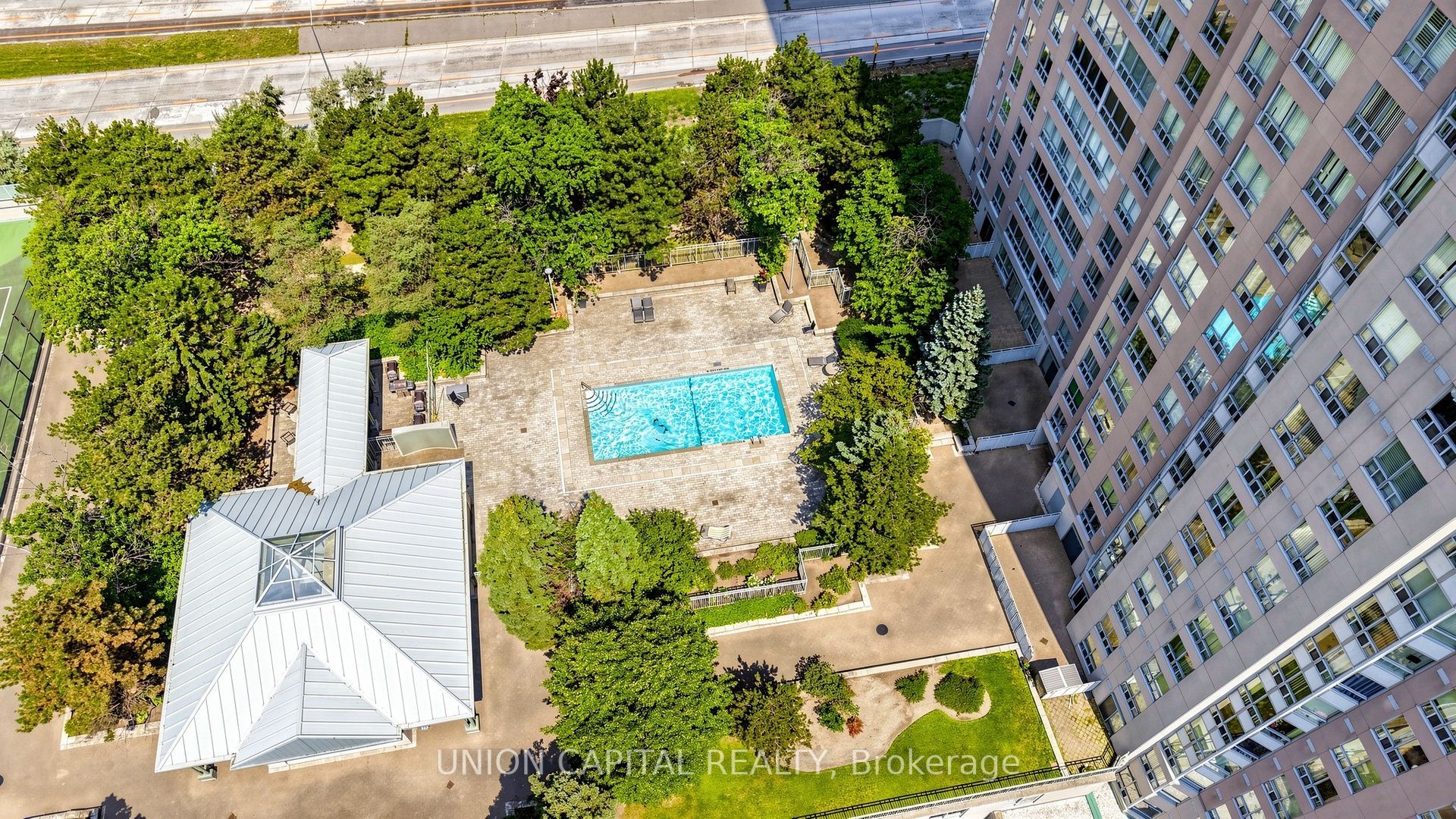 88 Corporate Drive 2101 Property Photo 25