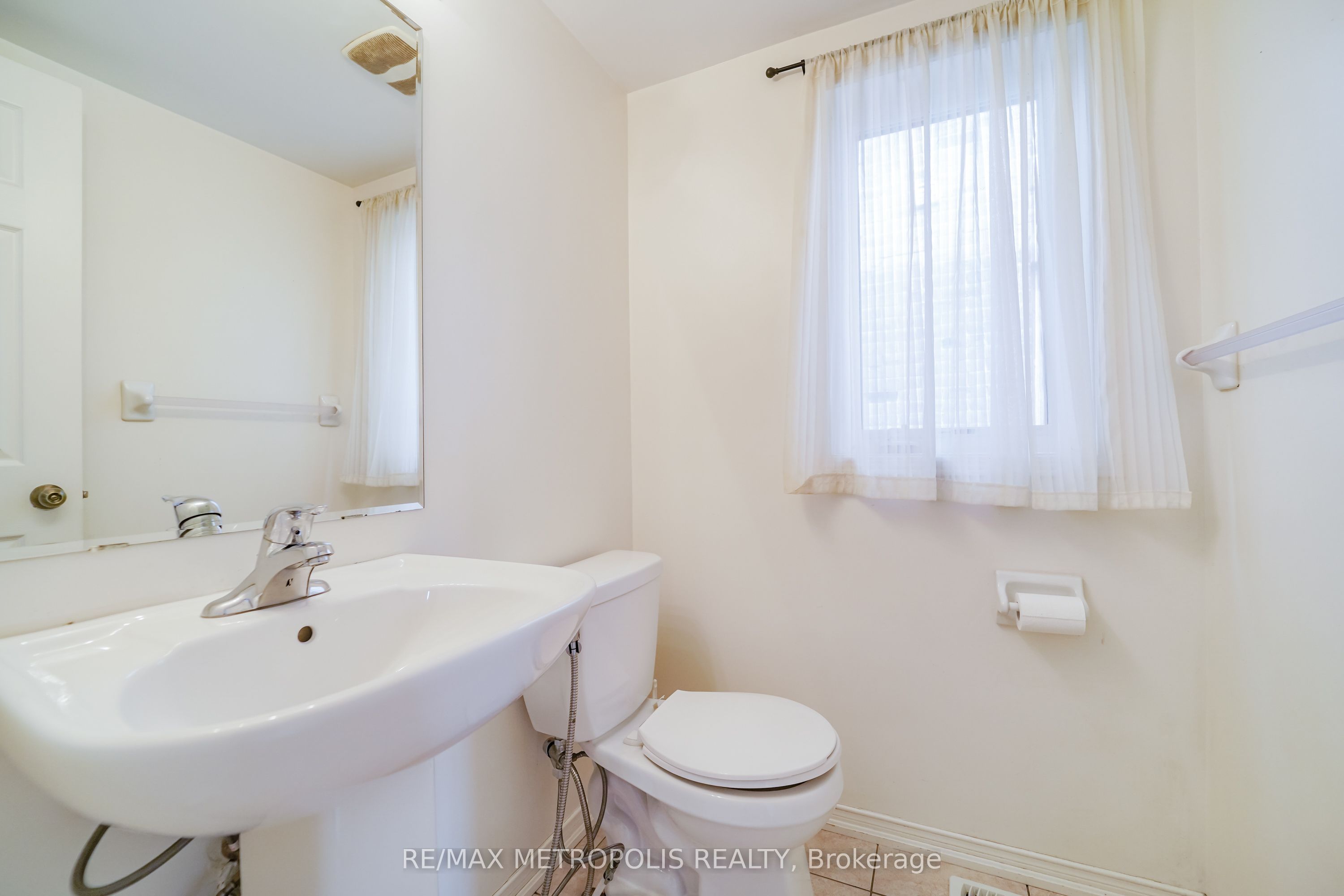 866 Audley Road Property Photo 24