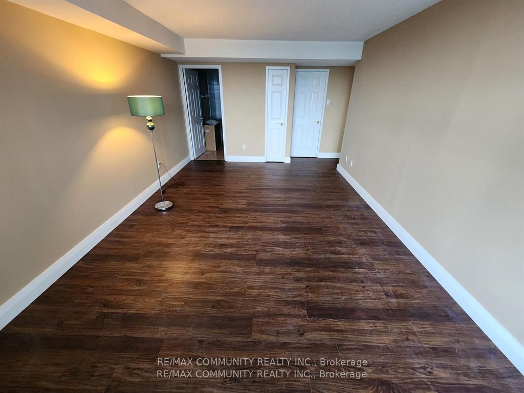 4727 Sheppard Avenue 804 Property Photo 6