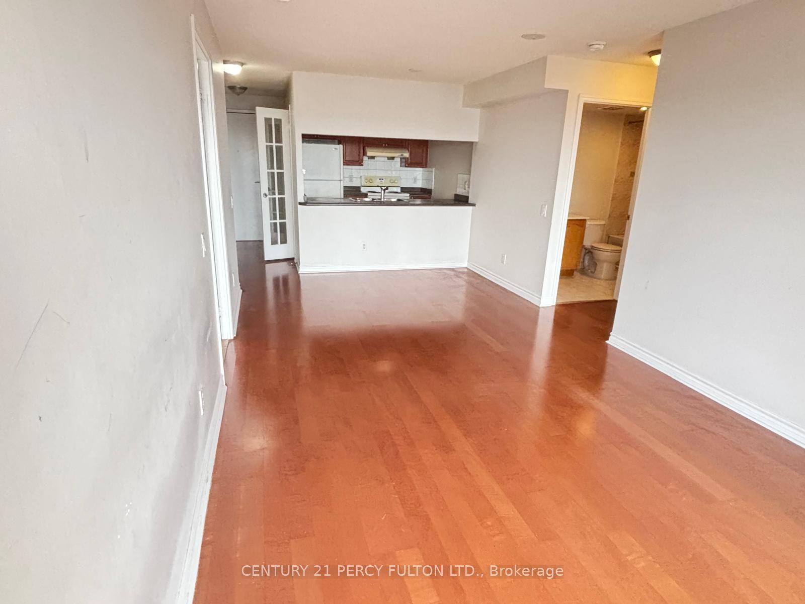 8 Mondeo Drive 1101 Property Photo 4